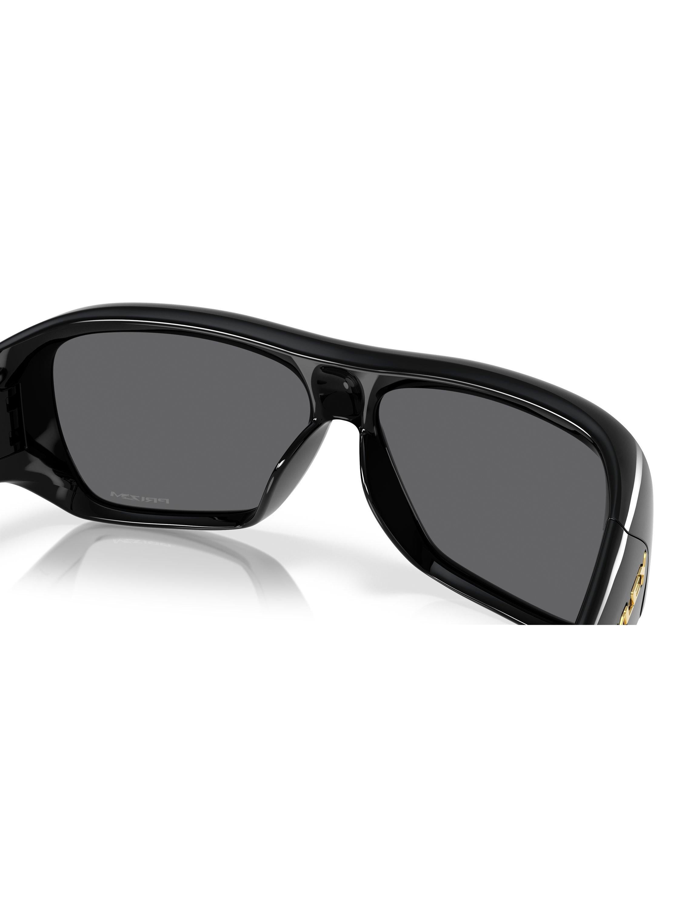 Oakley OO949 rectangular sunglasses UK version