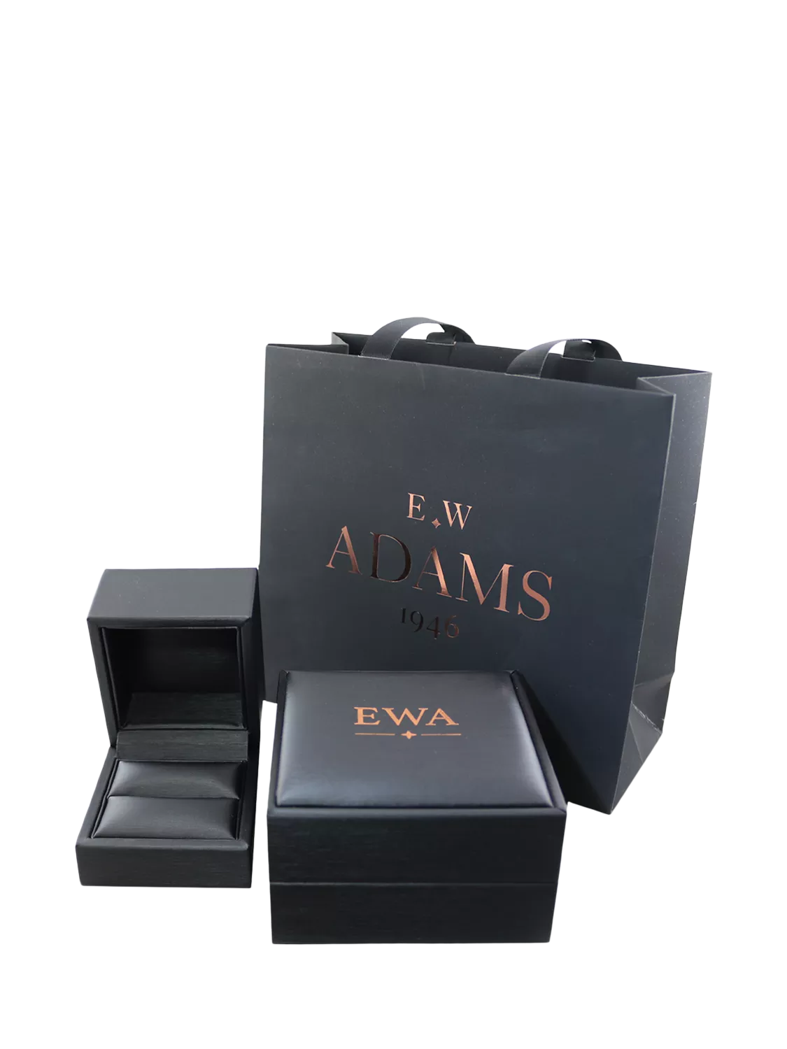 E.W Adams triple pearl necklace 9ct yellow gold 40-45cm, UK version