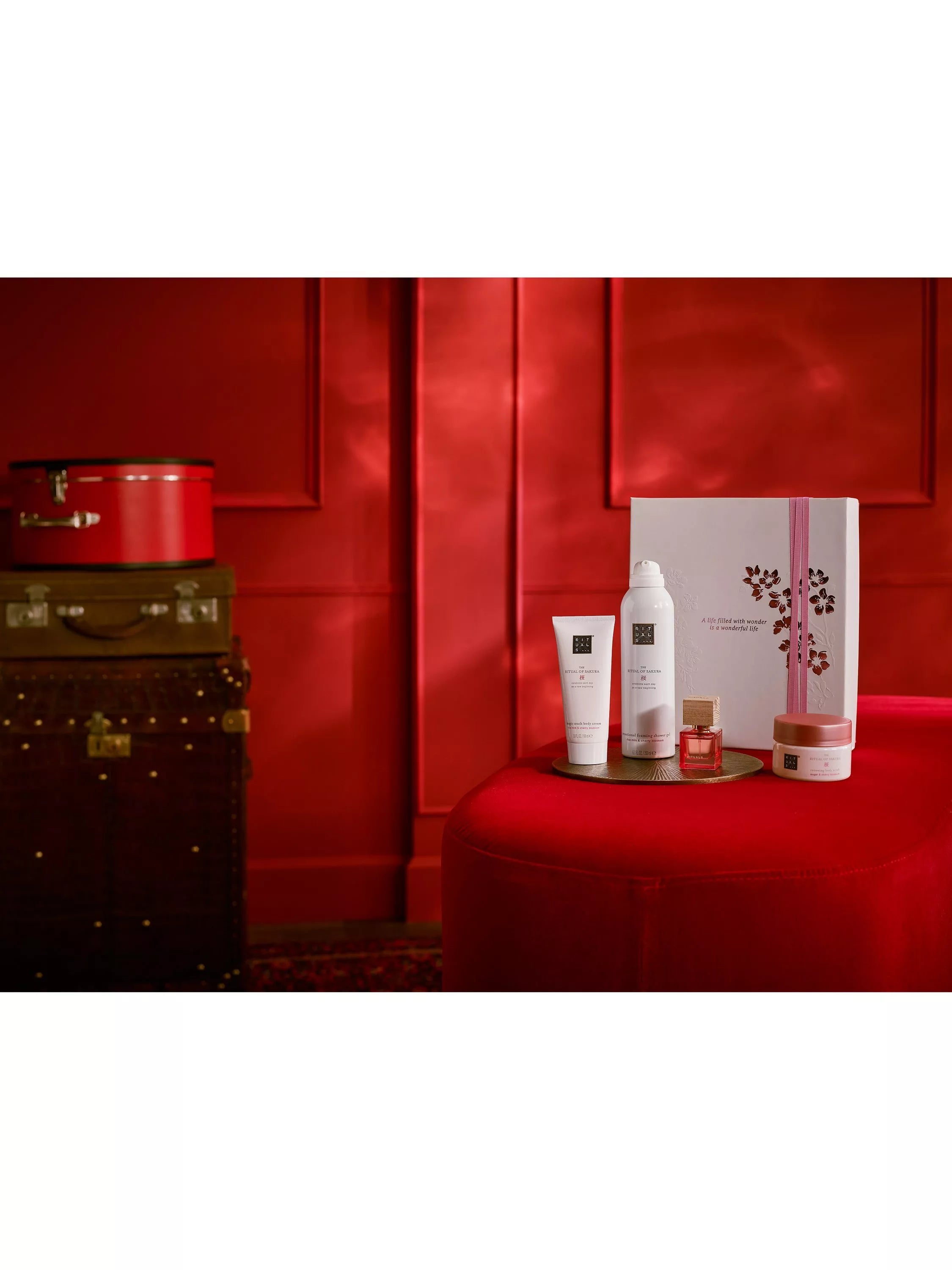 Rituals Sakura bodycare gift set 200ml 125g 100g 15ml (British brand)