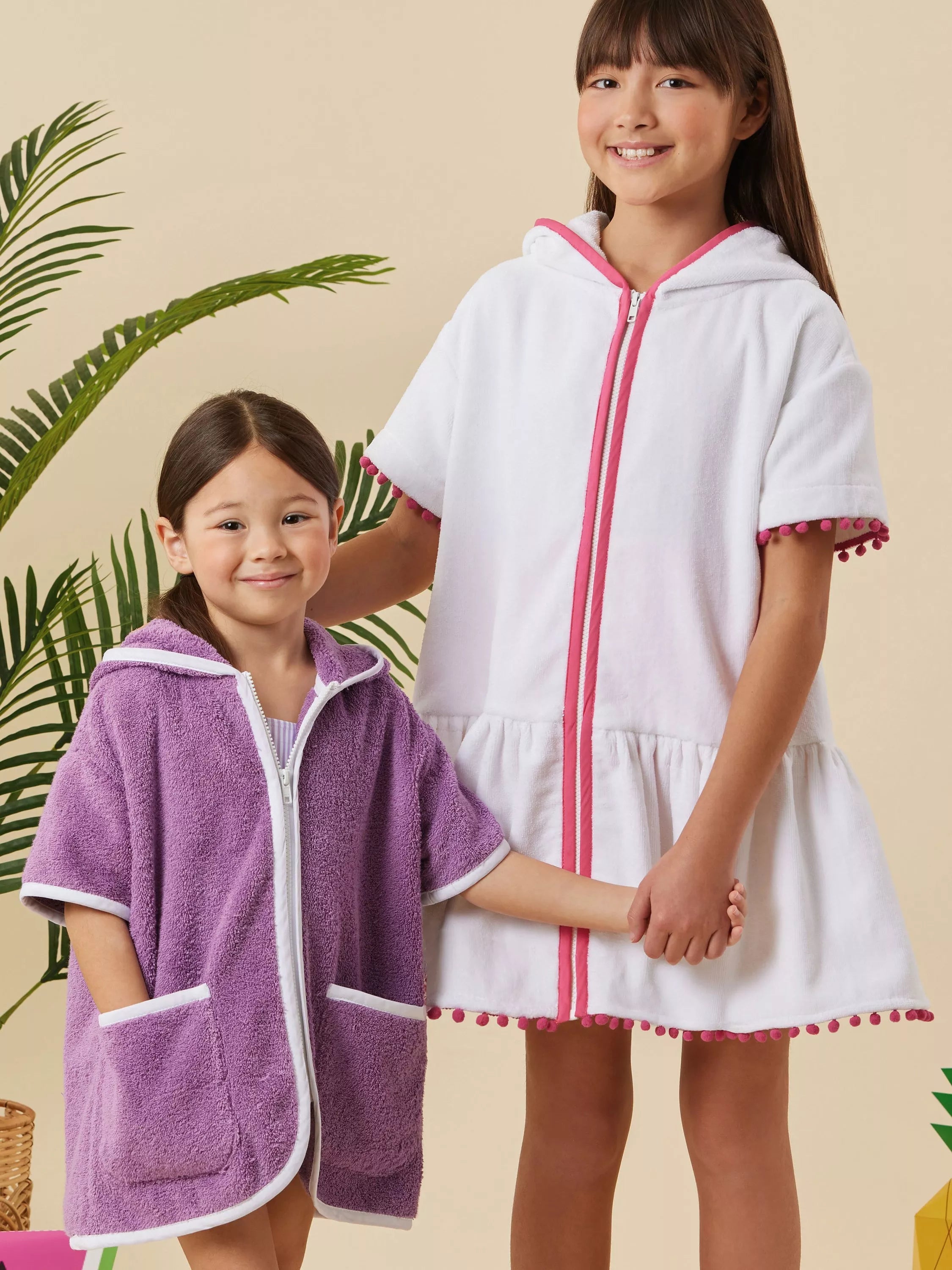 Simplicity S3147 hooded cover up sewing pattern (British brand)