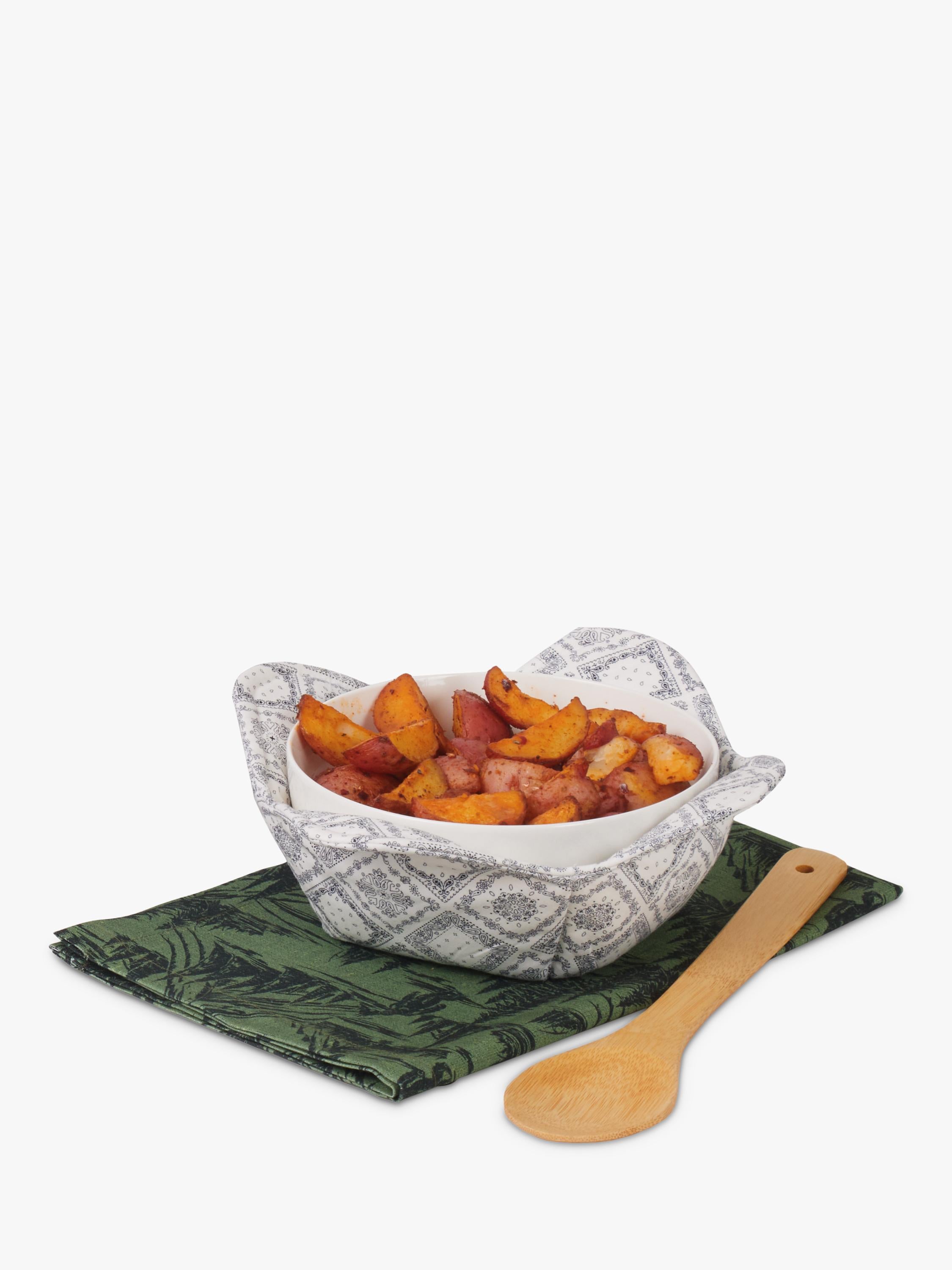 Simplicity S3155 sewing pattern for outdoor grill accessories, UK version