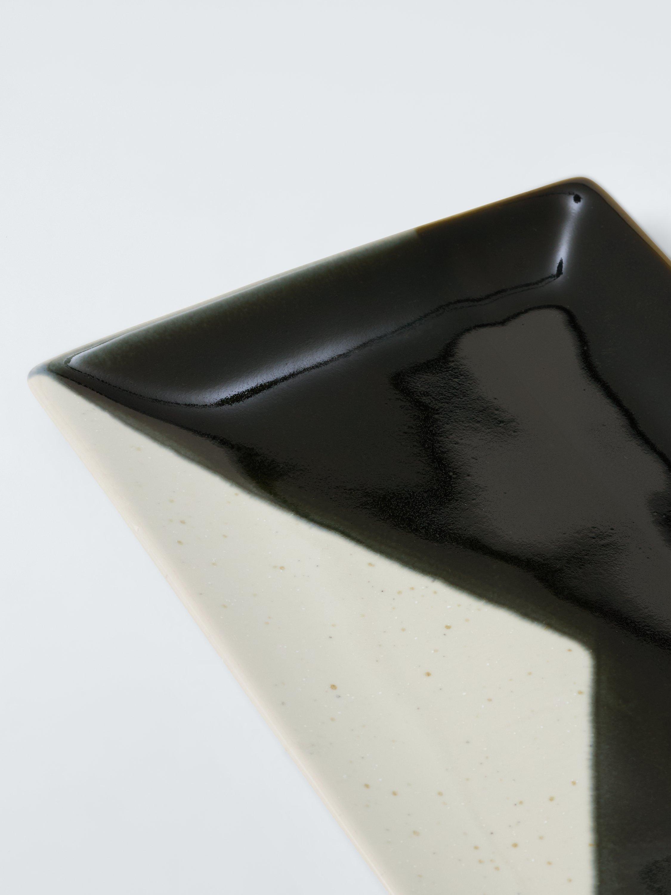 John Lewis stoneware platter green 23cm, imported from the UK