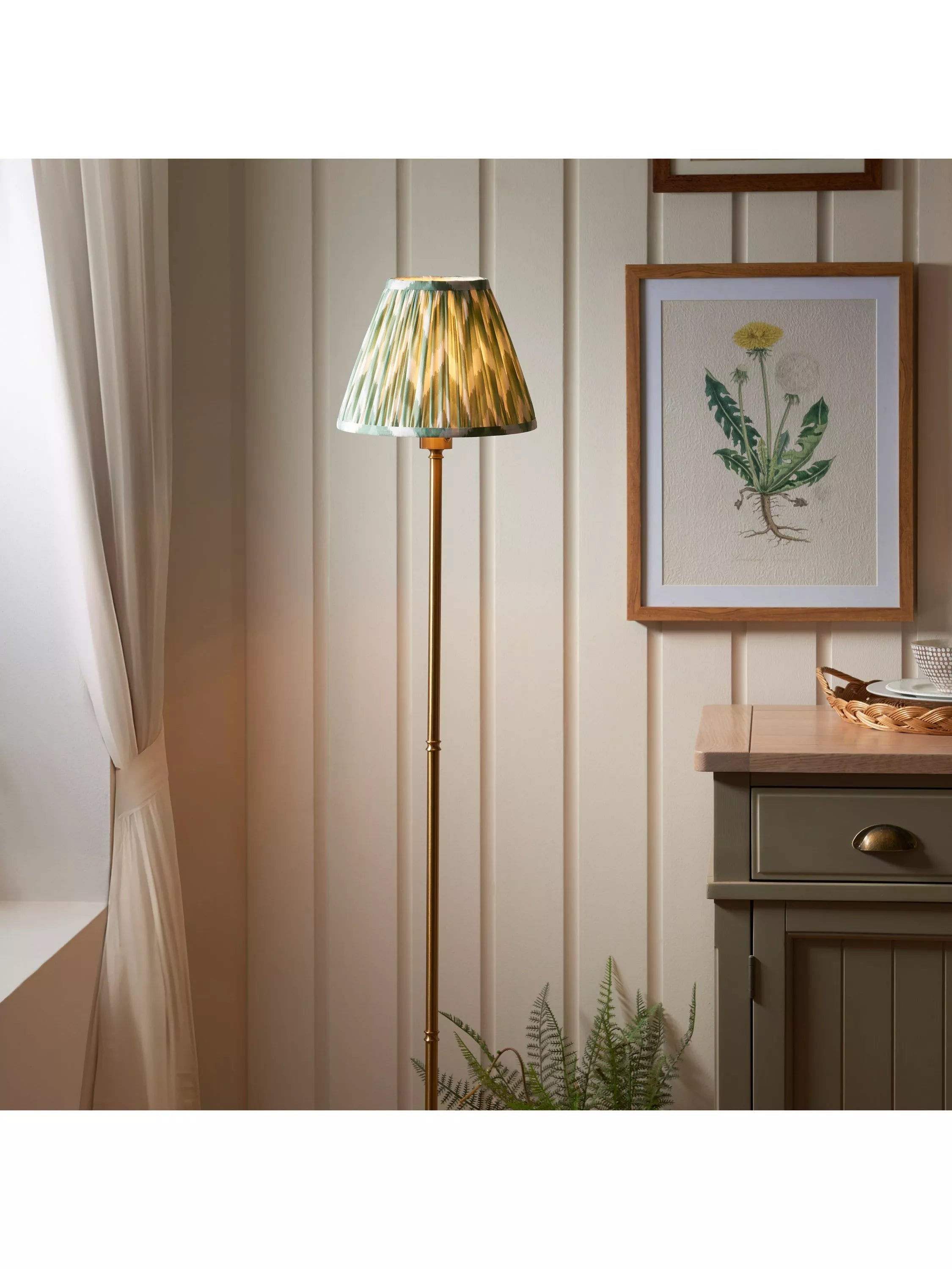 Bay Lighting rechargeable floor lamp metallic brass, UK version