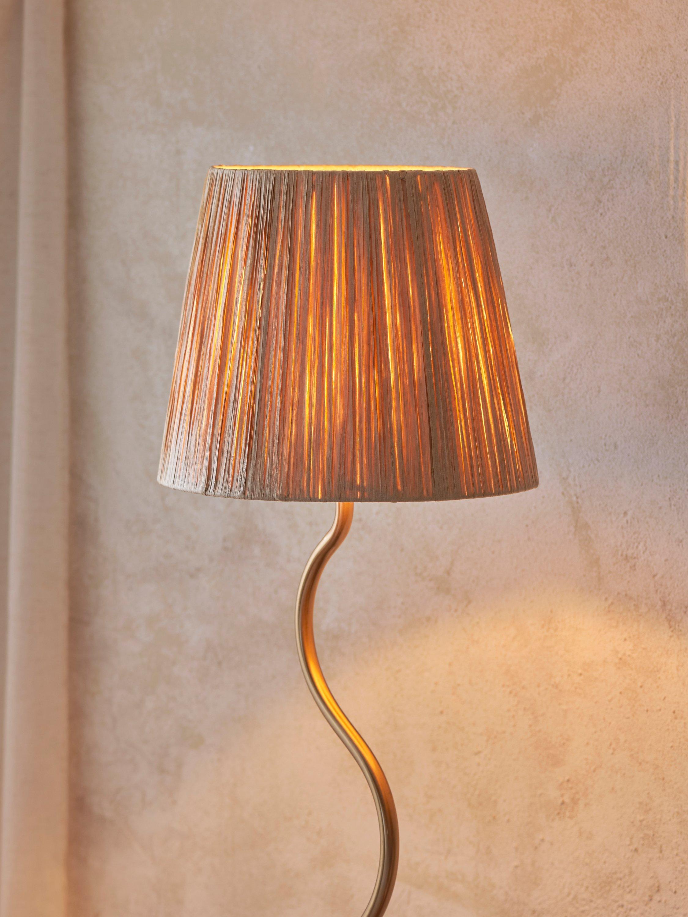 Bay Lighting Wave floor lamp metallic brass - British product