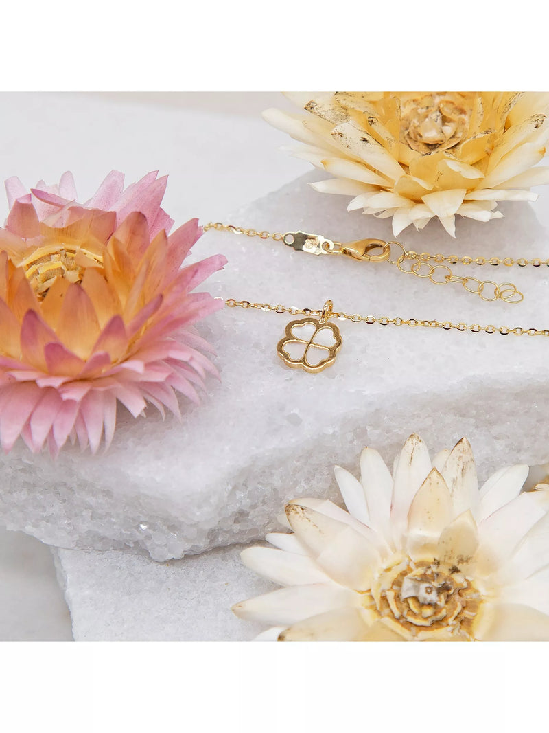 IBB Pearl Clover Pendant with mother of pearl in 9ct yellow gold (British brand)