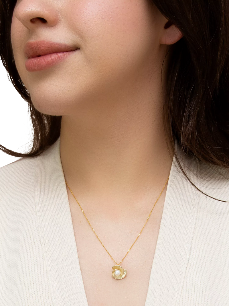 IBB pearl flower pendant necklace 9ct yellow gold - UK version