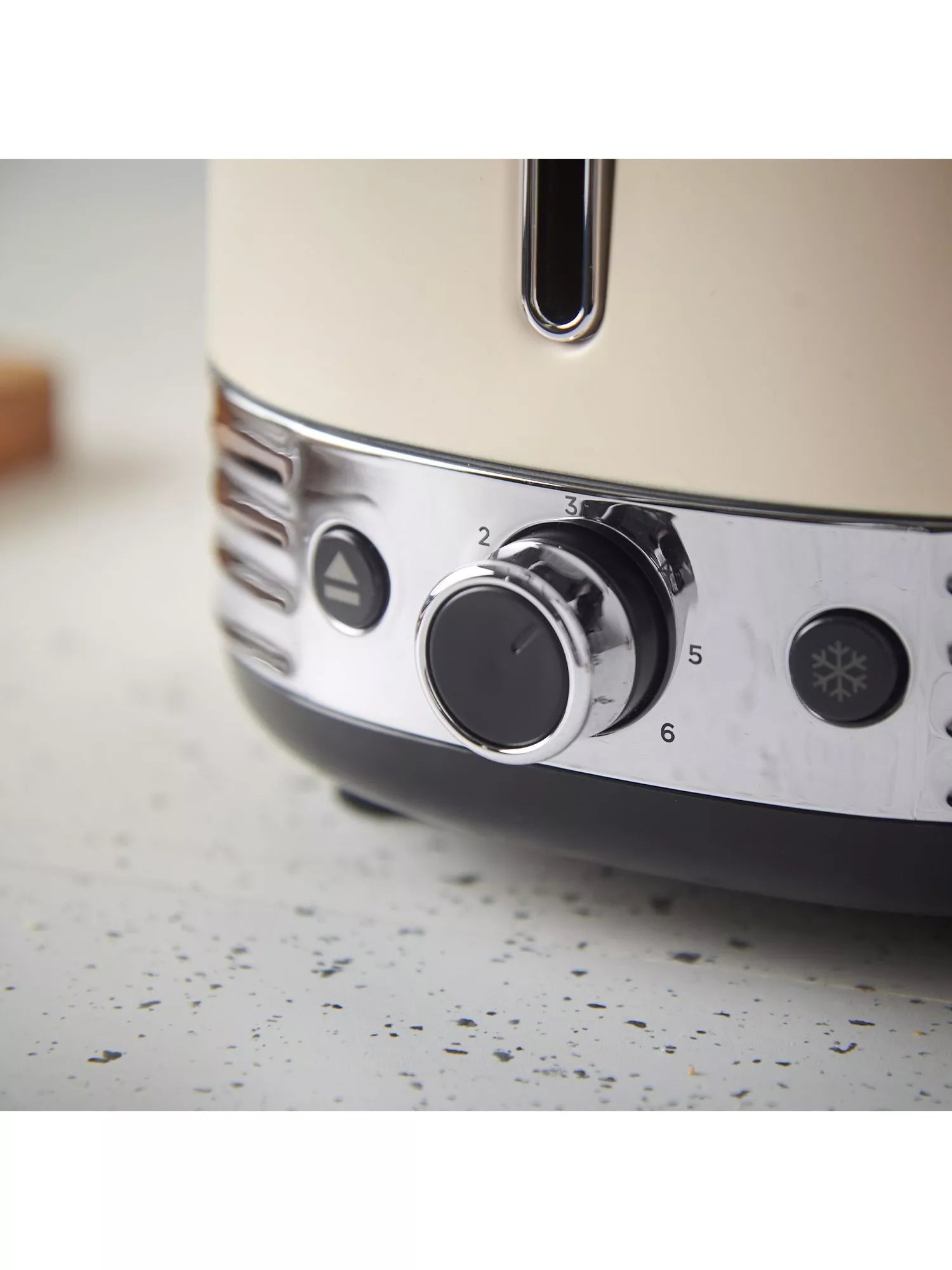 Russell Hobbs Hanley toaster 2 slice, imported from the UK