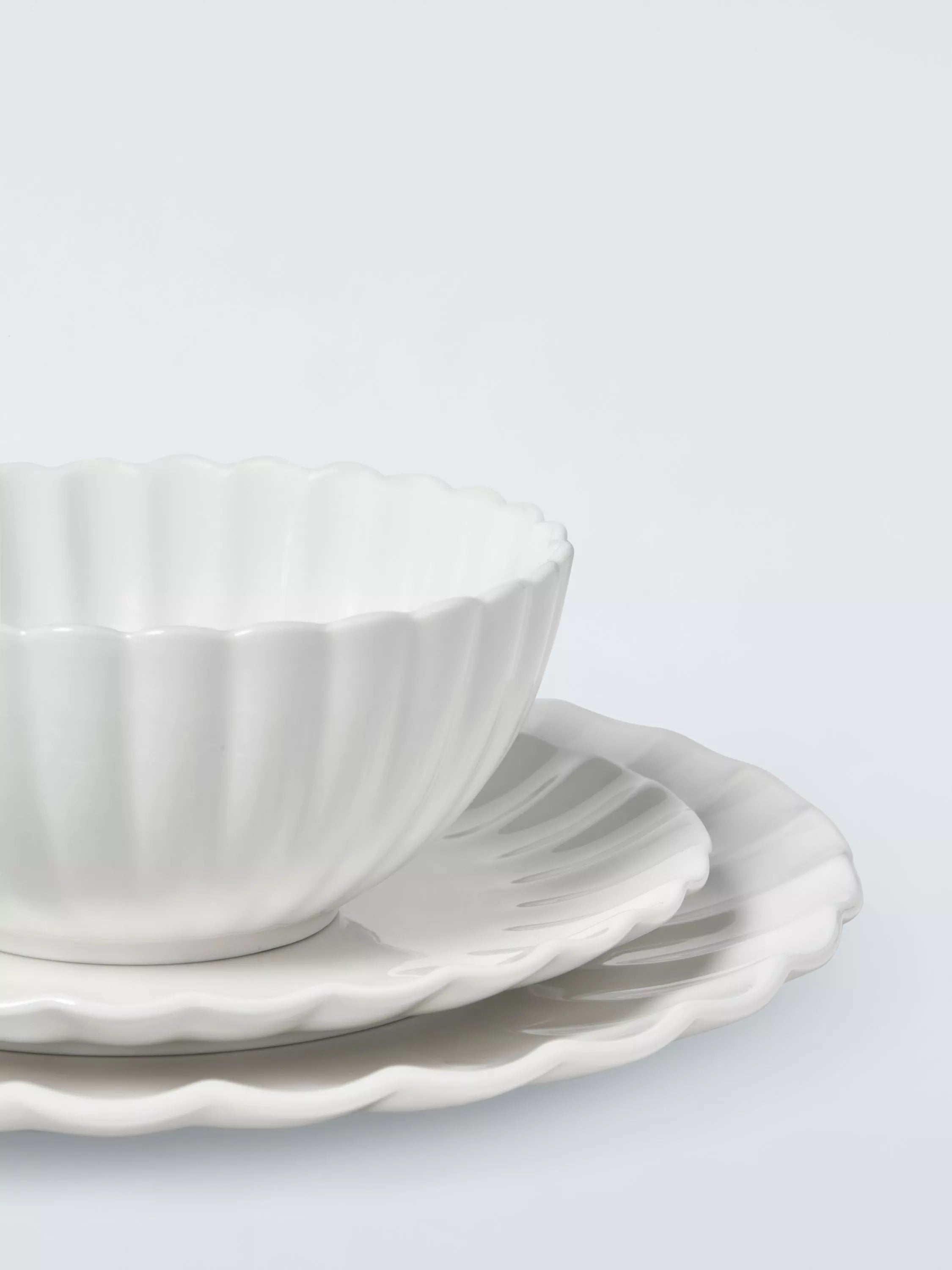 John Lewis fine china dinnerware scalloped 12 piece white (British brand)