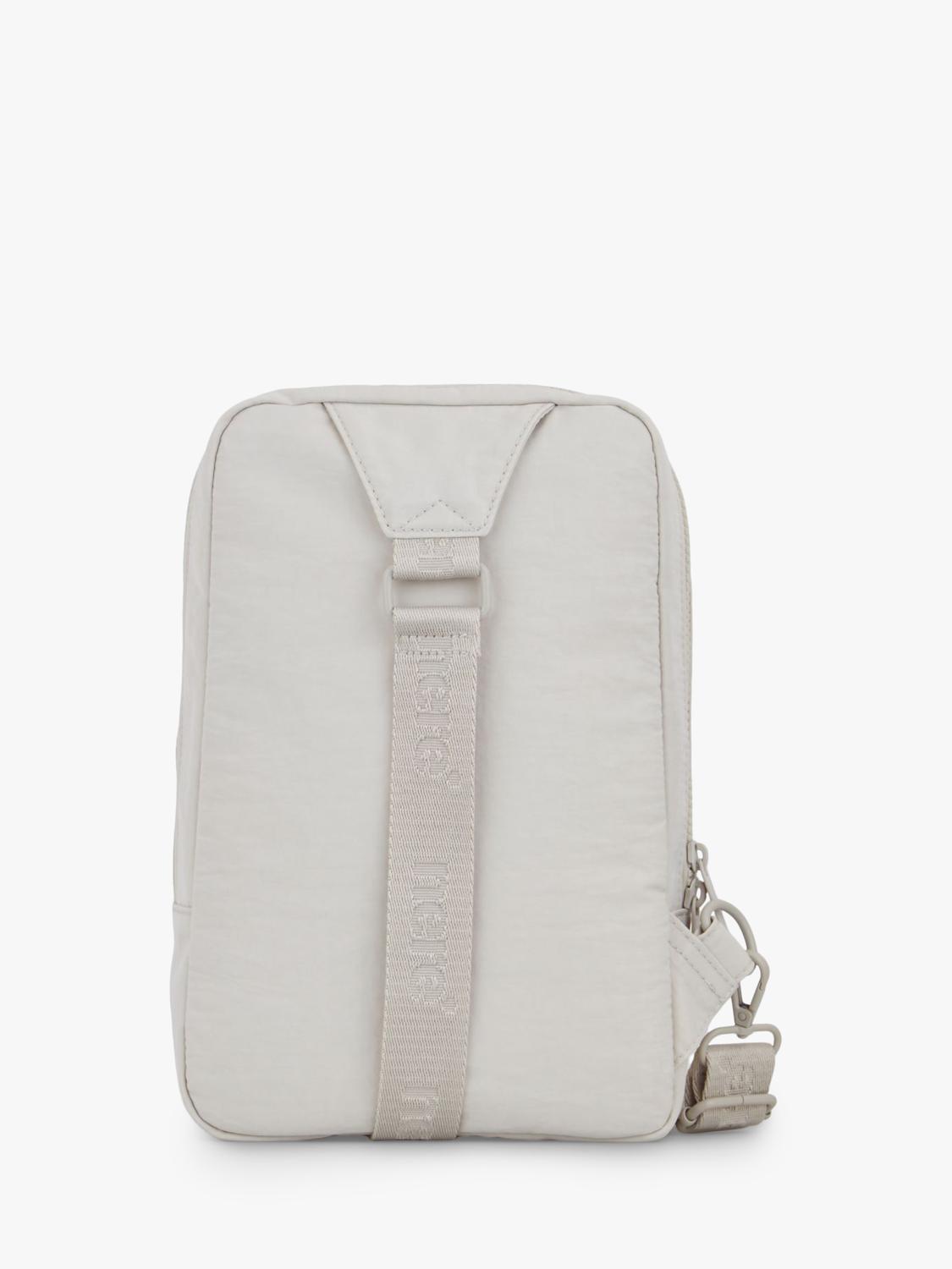 Nere Bondi Sling Backpack in Cloud 8L, UK version