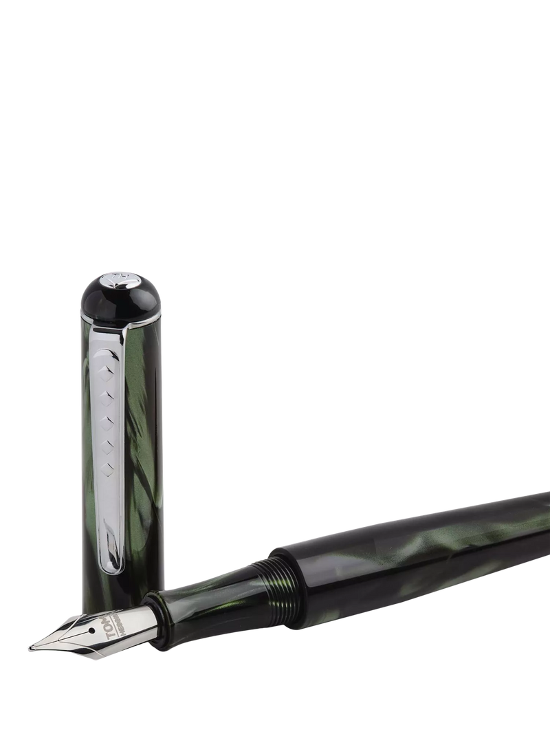 Tom Hessin Highland Green fountain pen, UK version