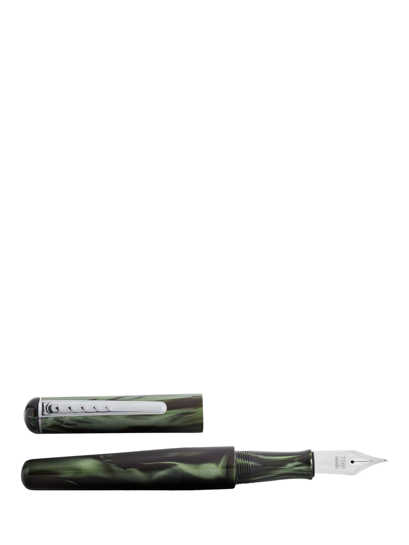 Tom Hessin Highland Green fountain pen, UK version
