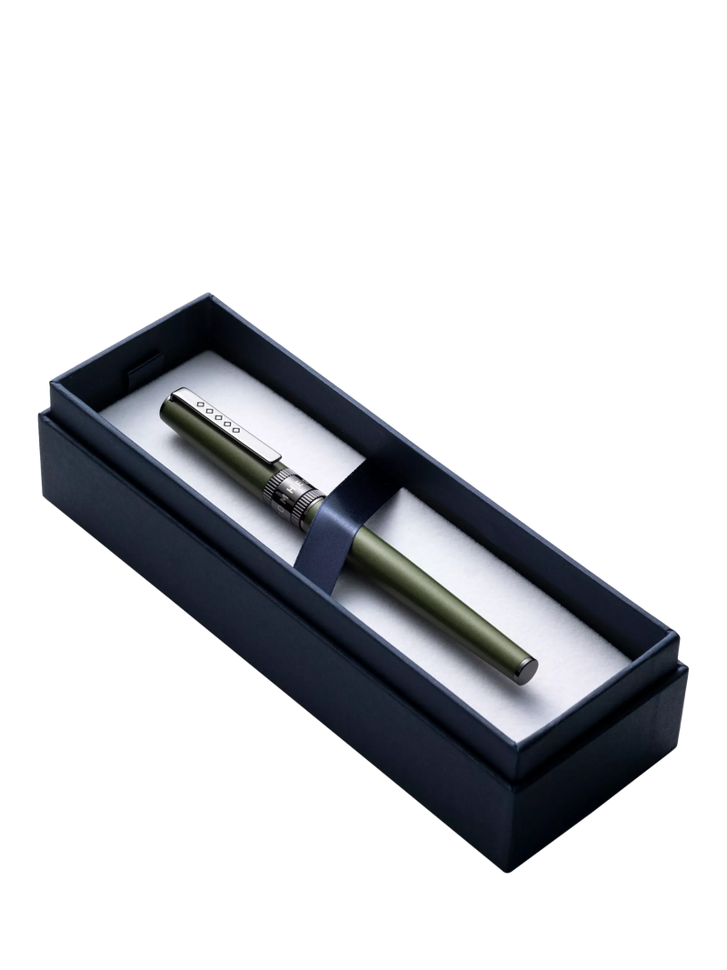 Tom Hessin Rebel fountain pen Garrison Green Medium nib - British product