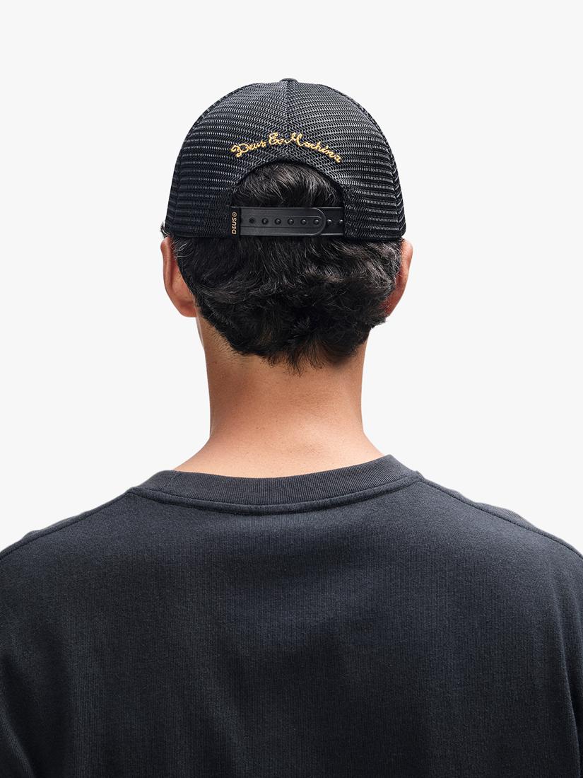 Deus ex Machina Pill Trucker Hat Mechanic Blue, UK version