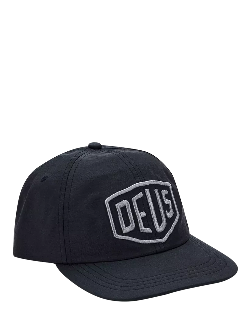 Deus ex Machina shield cap black (British brand)