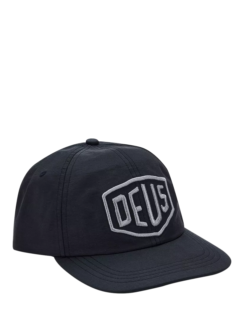 Deus ex Machina shield cap black (British brand)