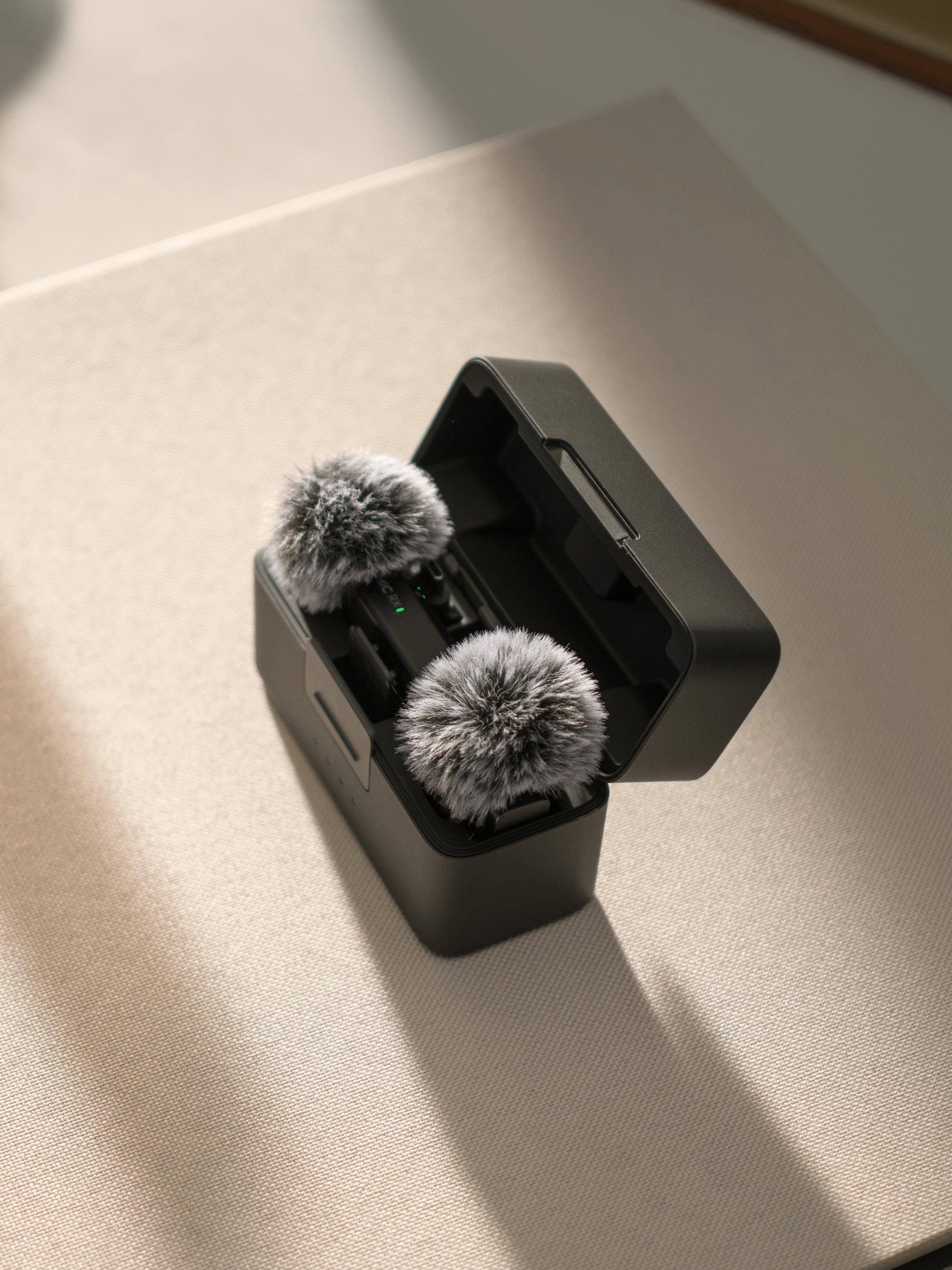 DJI wireless microphone 2 TX 1 RX charging case - British product
