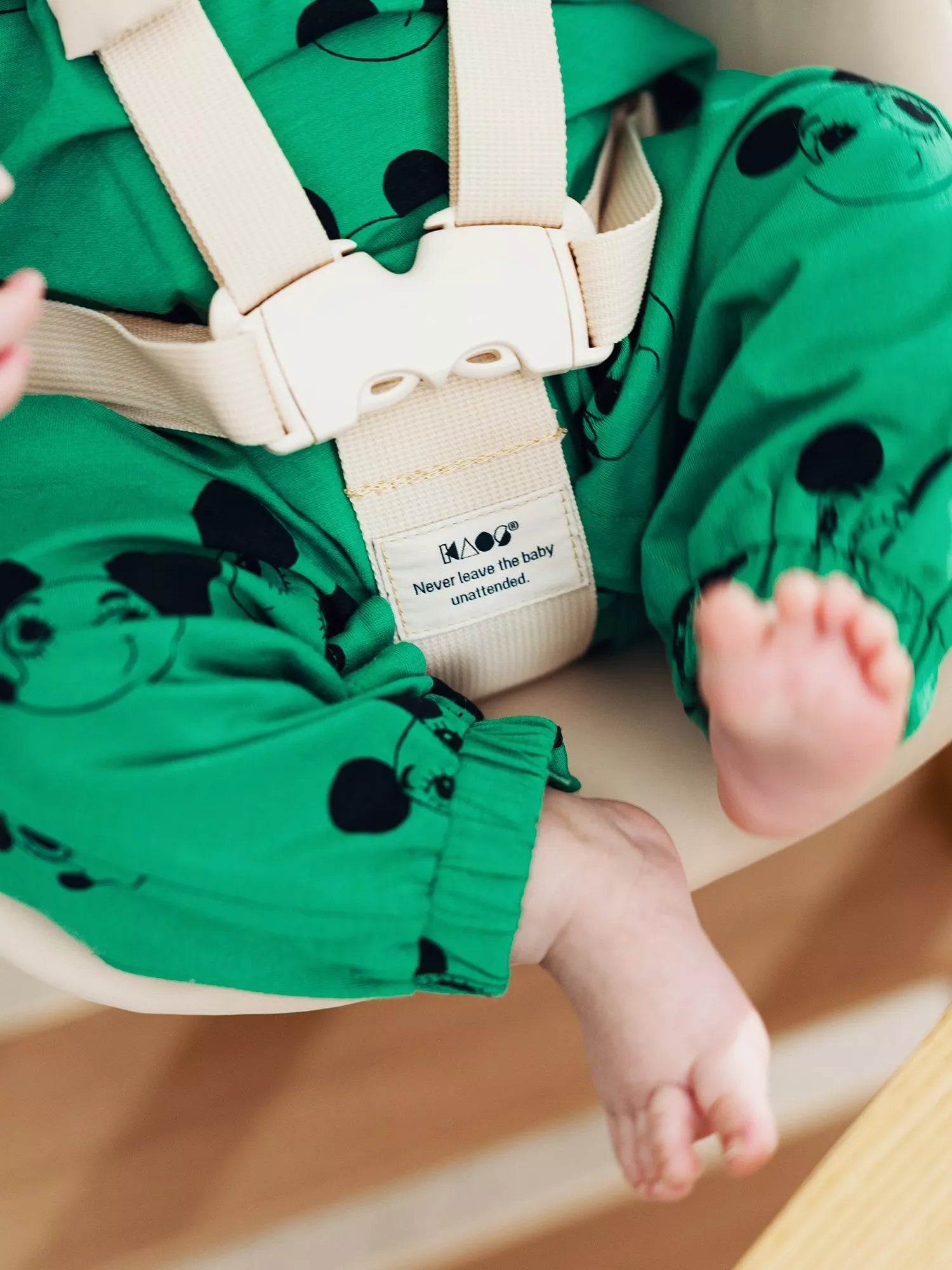 KAOS Klapp Babyseat Desert Sand newborn seat, UK version