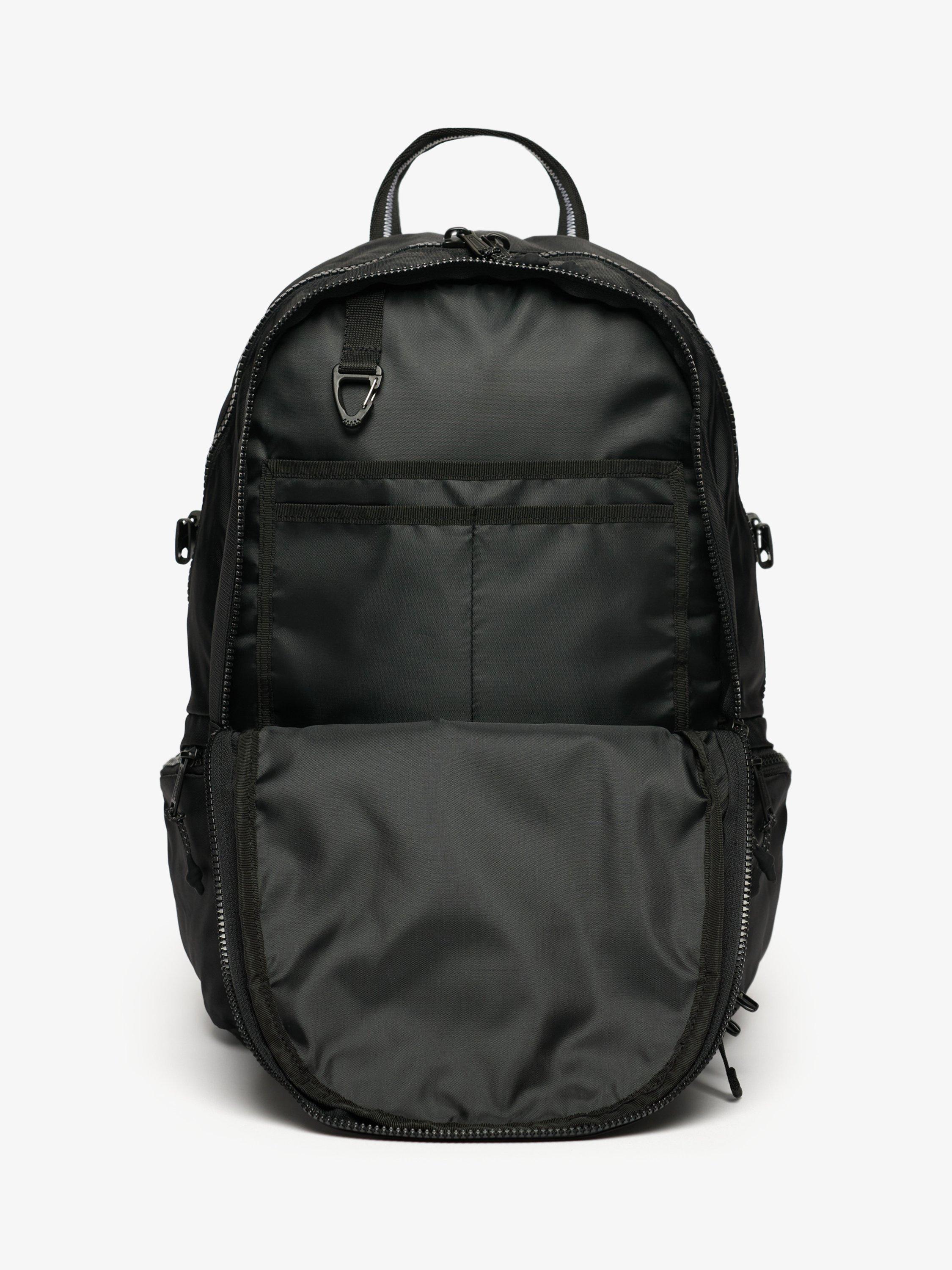 Superdry Outdoor Backpack 28L, UK version