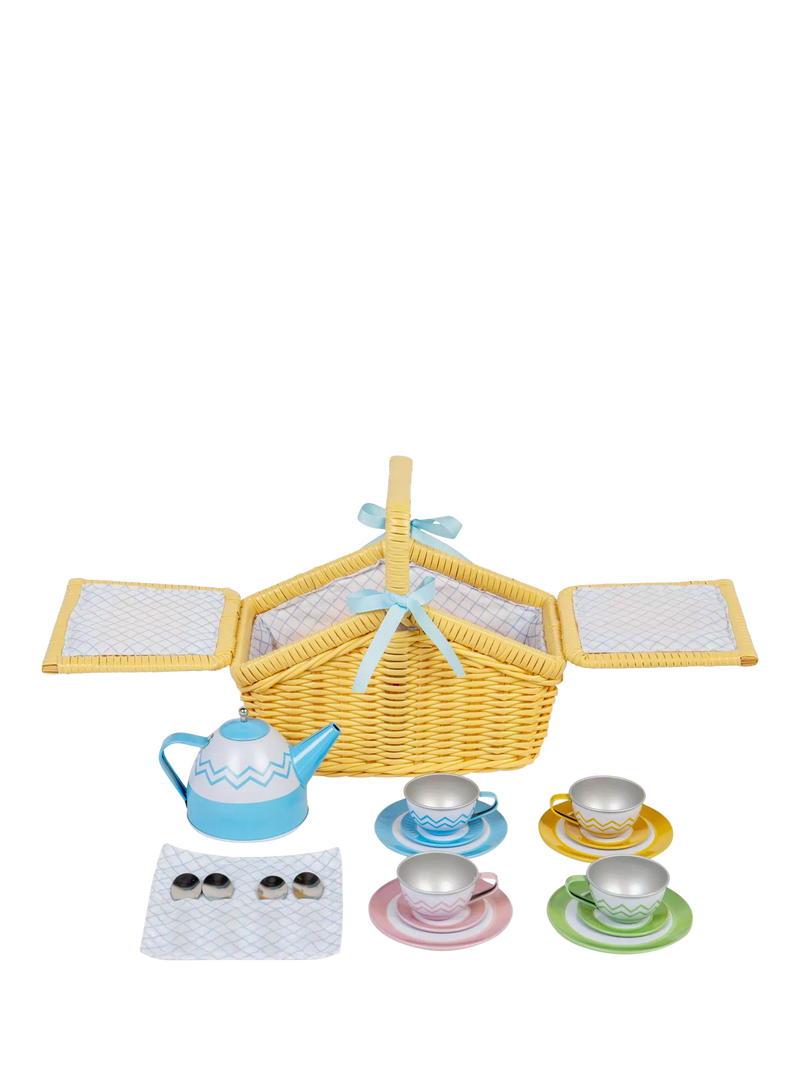 Bigjigs Toys picnic basket set with tin teacups and teapot - British product