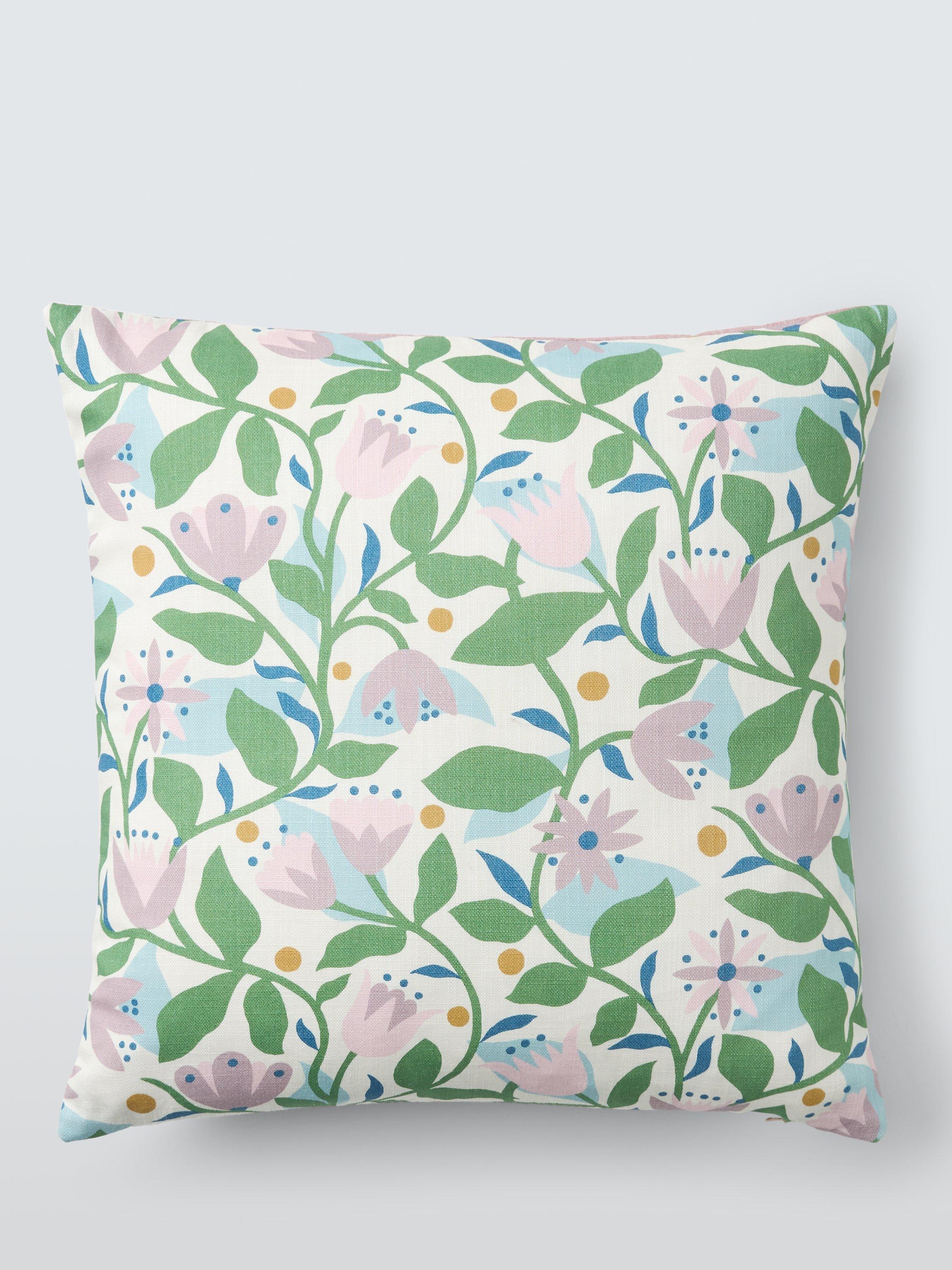 Scion Dancing Daisies cushion 43cm - British product