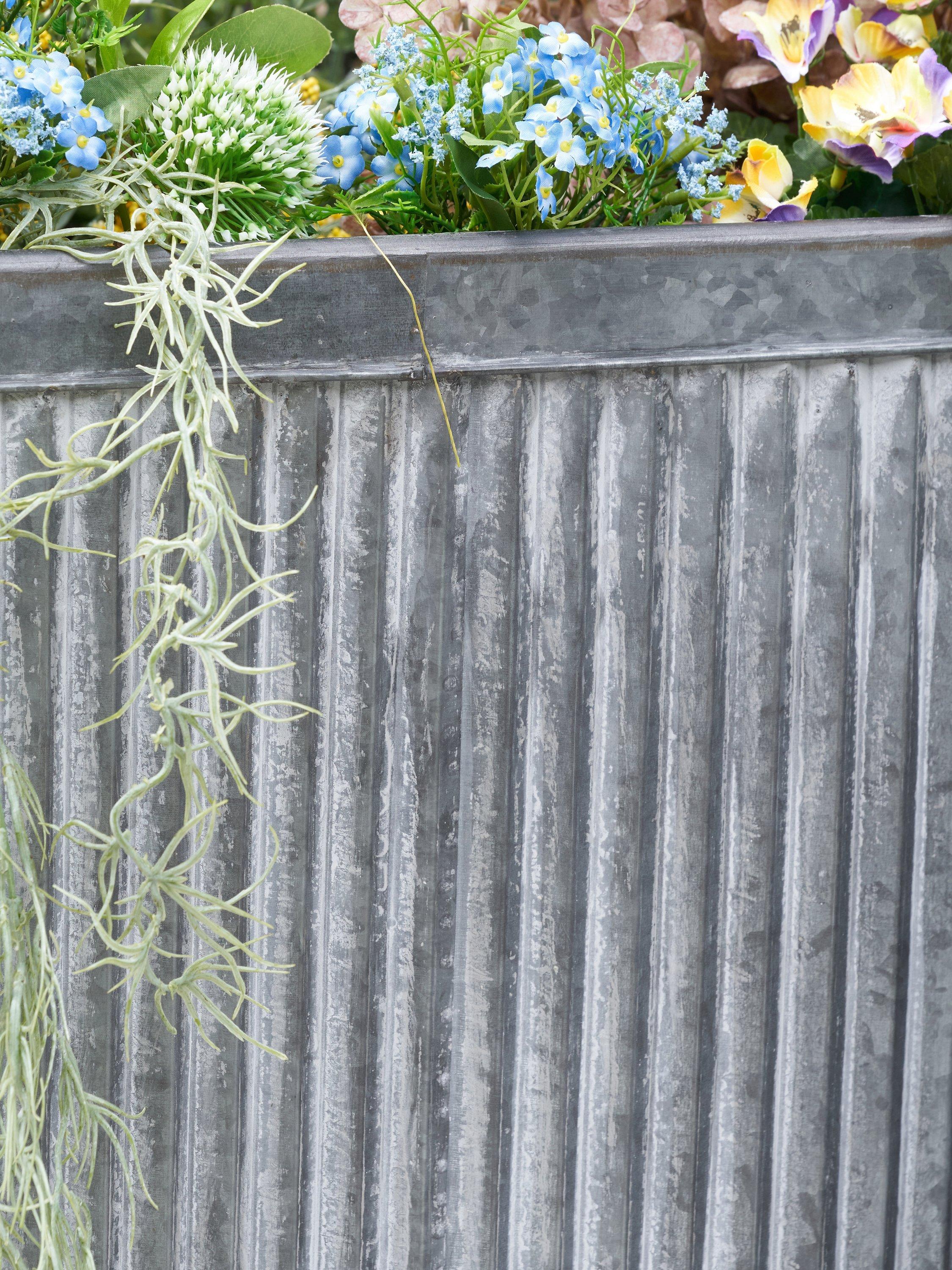 Pacific square zinc planters set of two sizes, UK version