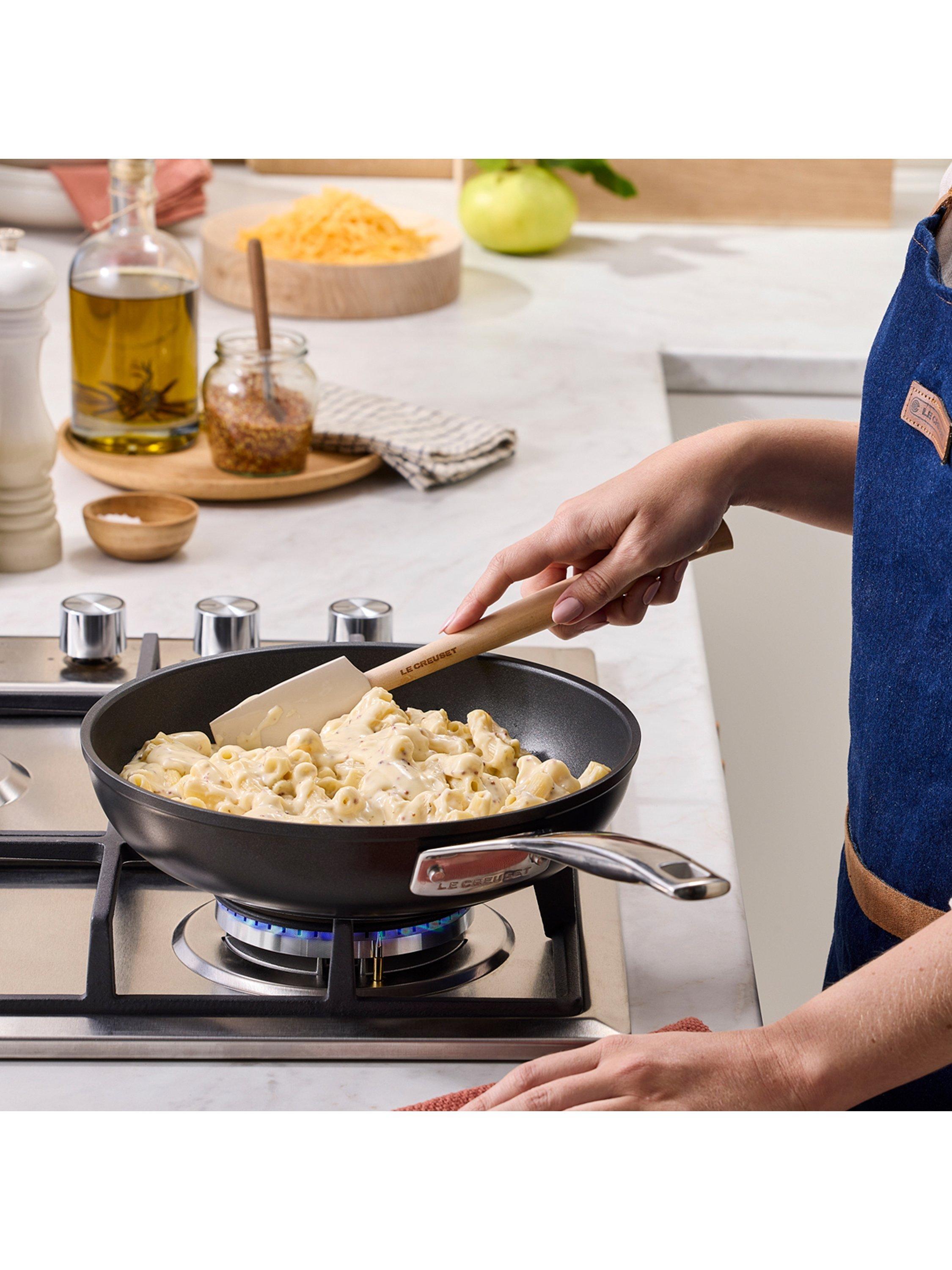 Le Creuset toughened non-stick deep frying pan 26cm, UK version
