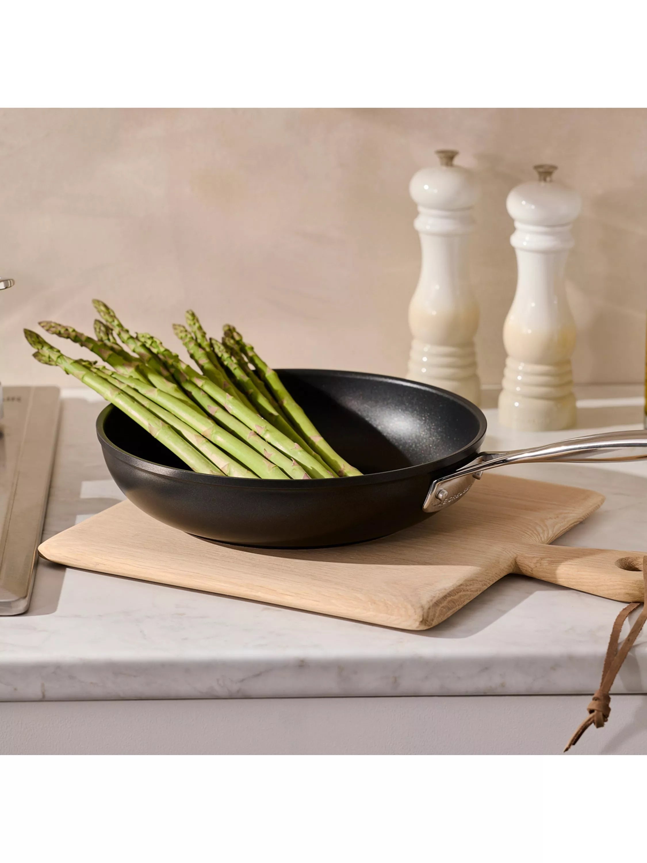 Le Creuset toughened non-stick deep frying pan 26cm, UK version