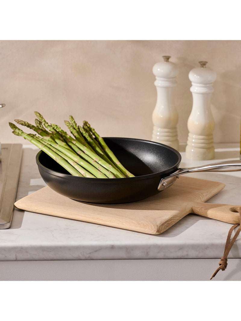 Le Creuset toughened non-stick deep frying pan 26cm, UK version