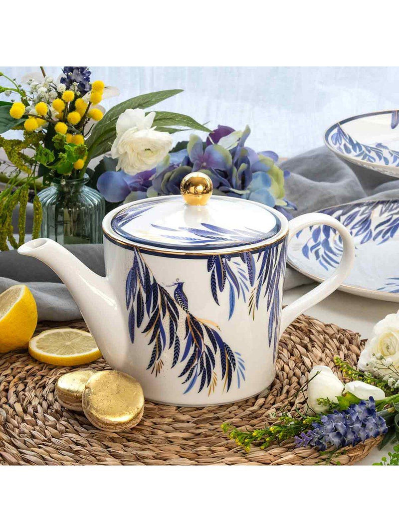 Sara Miller fine china teapot 1.2L with 22-carat gold - British product