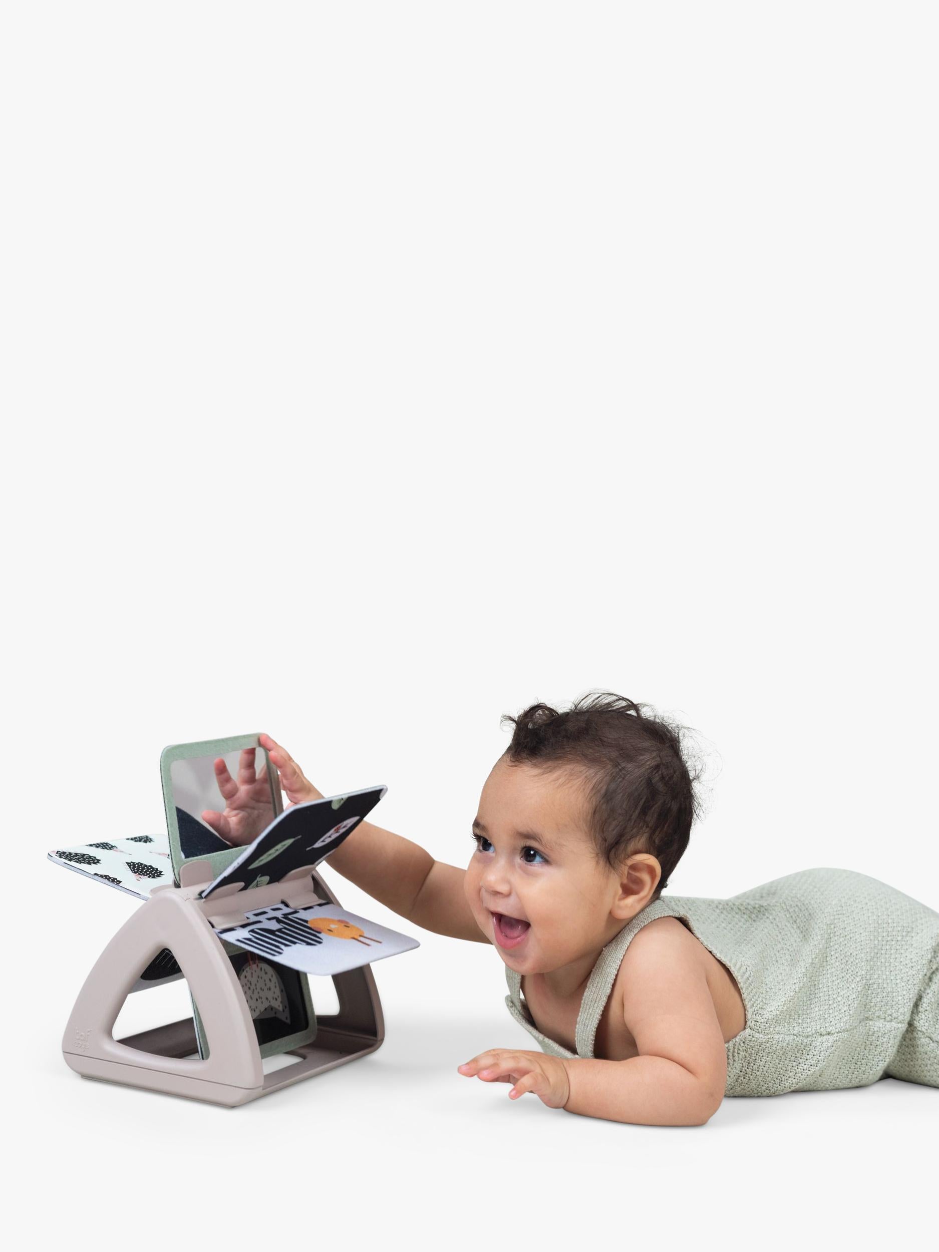 Taf Toys black and white spinning book for babies - British product