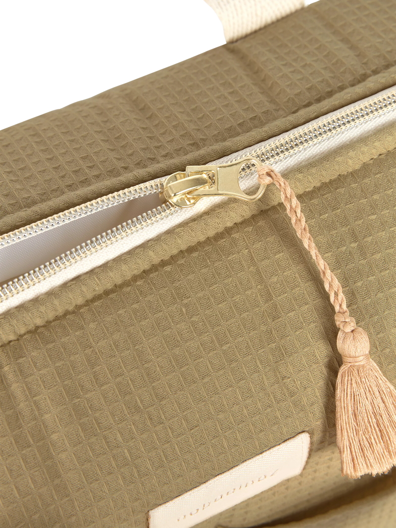 Nobodinoz Gala Changing Bag olive green (British brand)