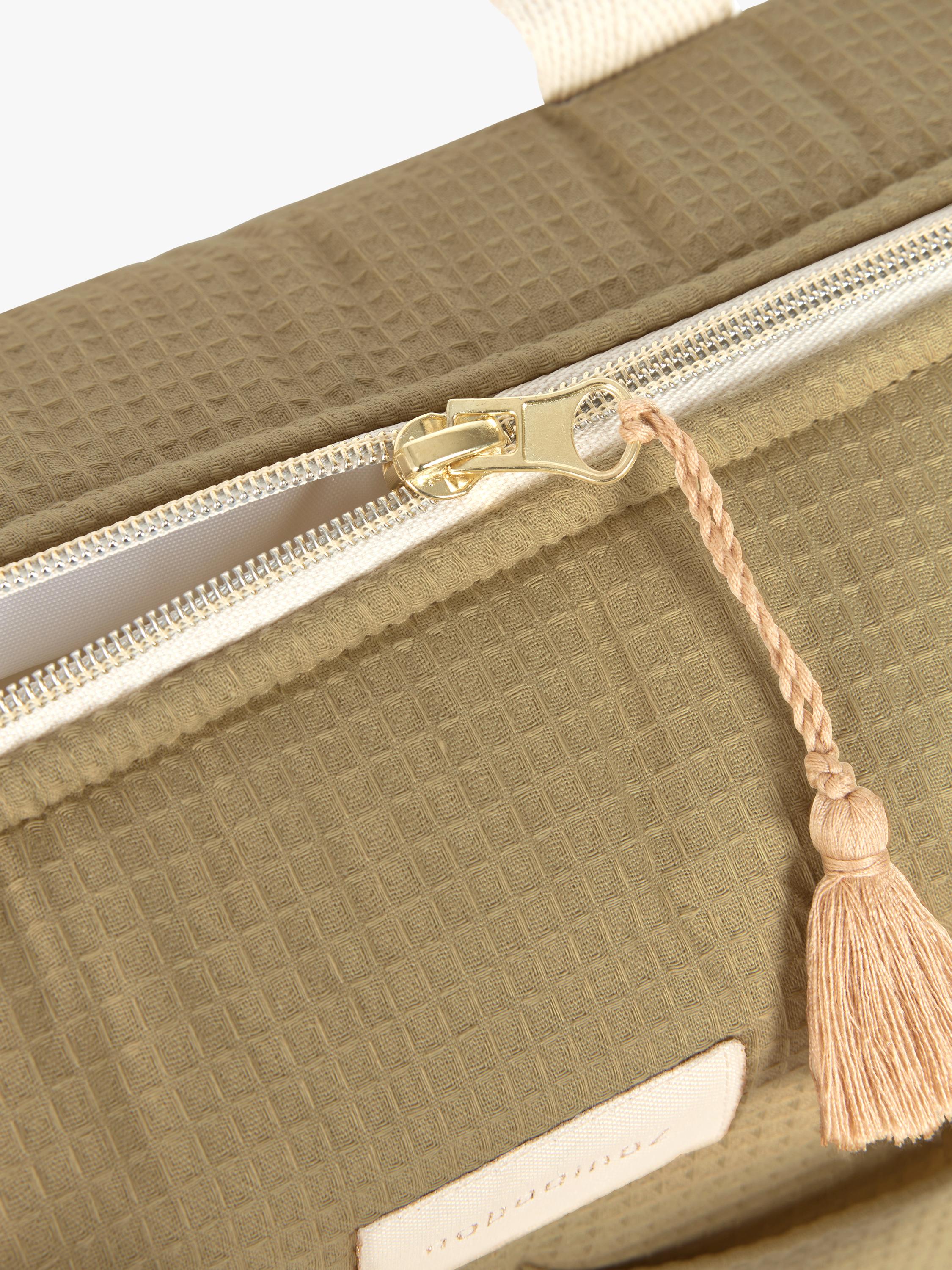 Nobodinoz Gala Changing Bag olive green (British brand)