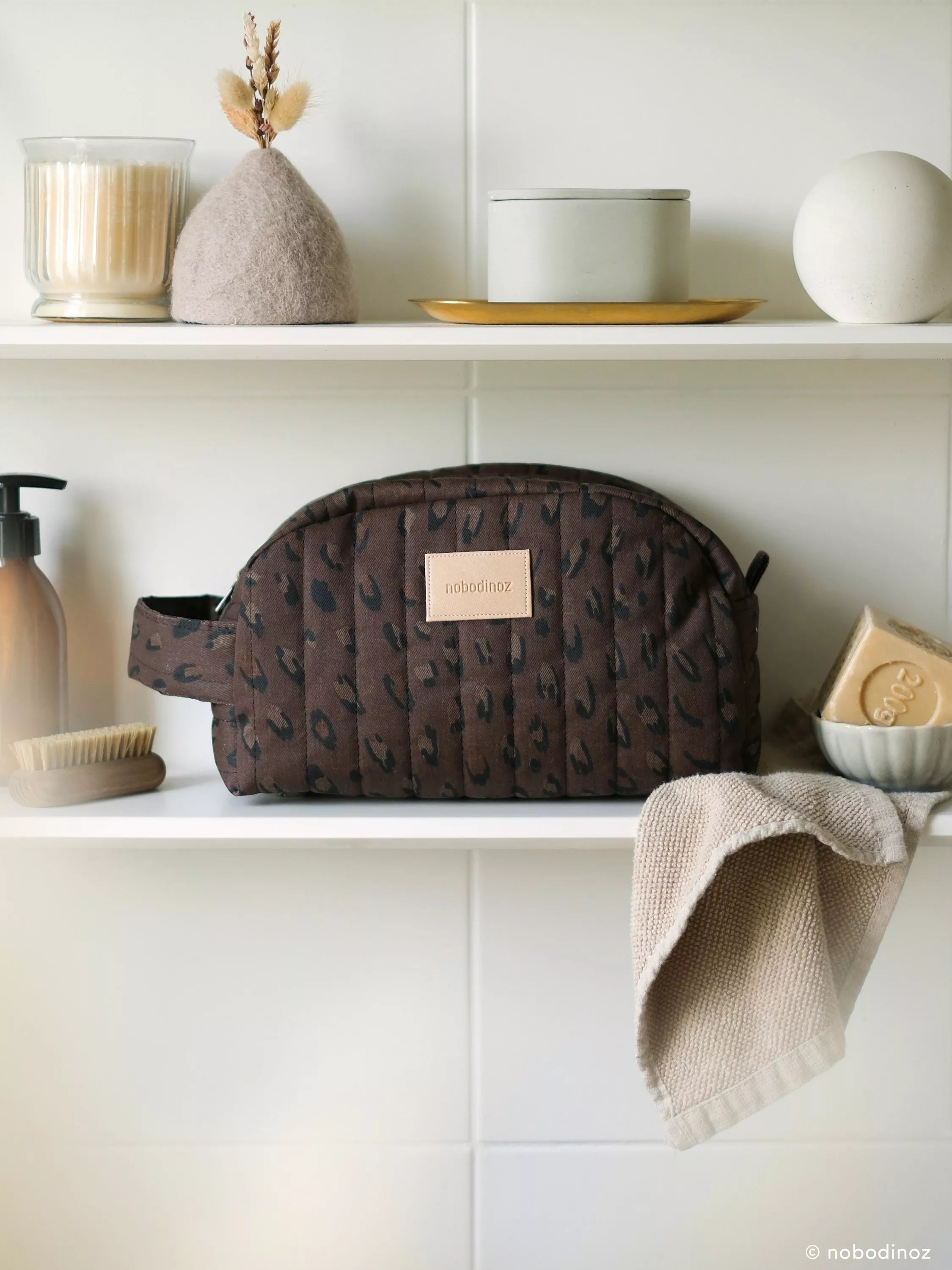 Nobodinoz Hyde Park wash bag Leonie Brown (British brand)