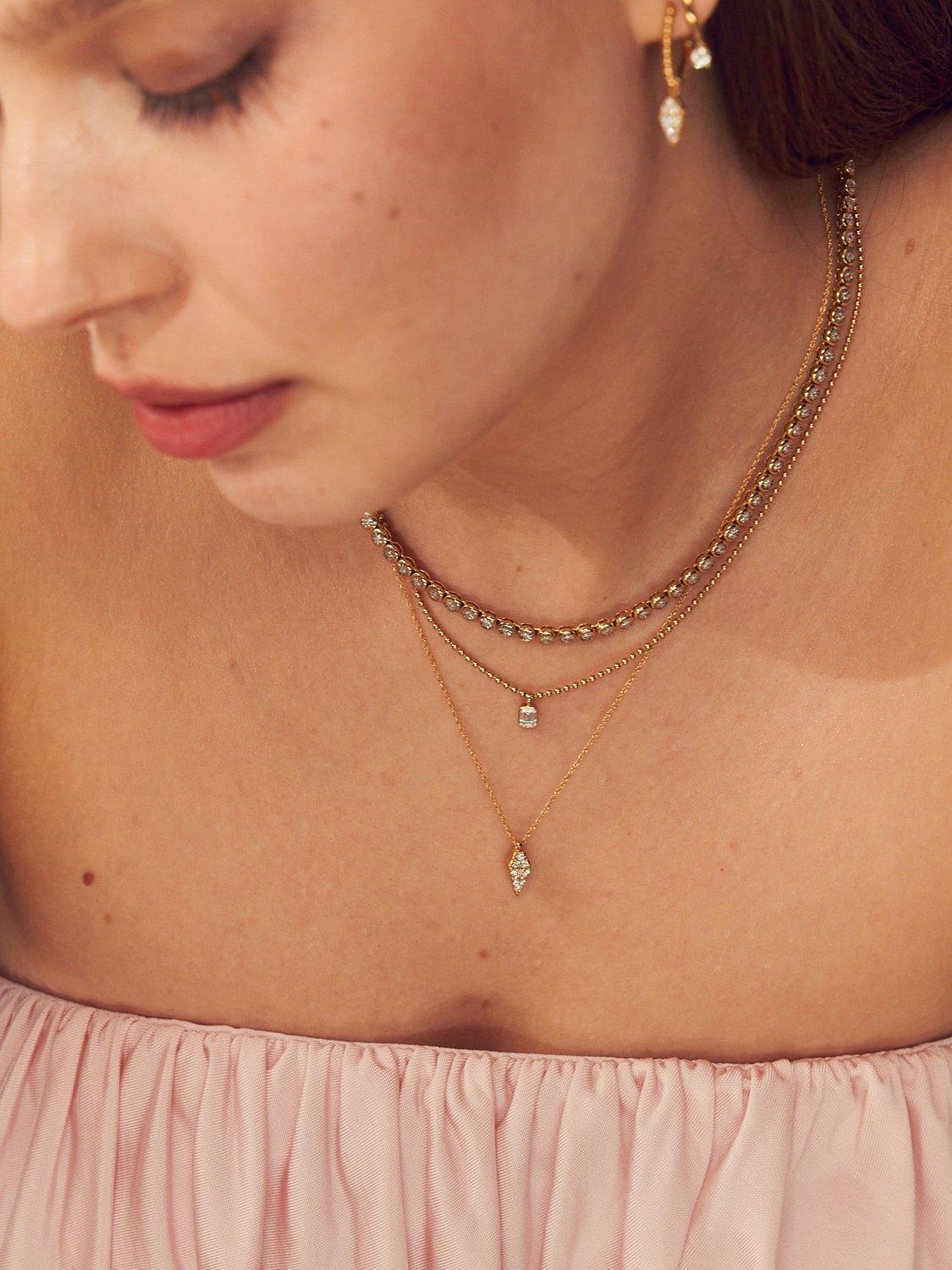 LARNAUTI pyramid pendant necklace 0.25ct diamond, imported from the UK