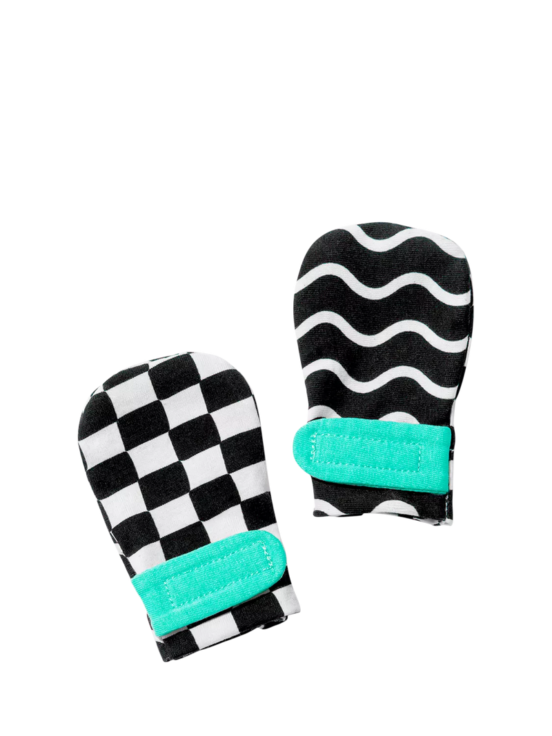 Lovevery The Looker Play Kit baby toy (British brand)