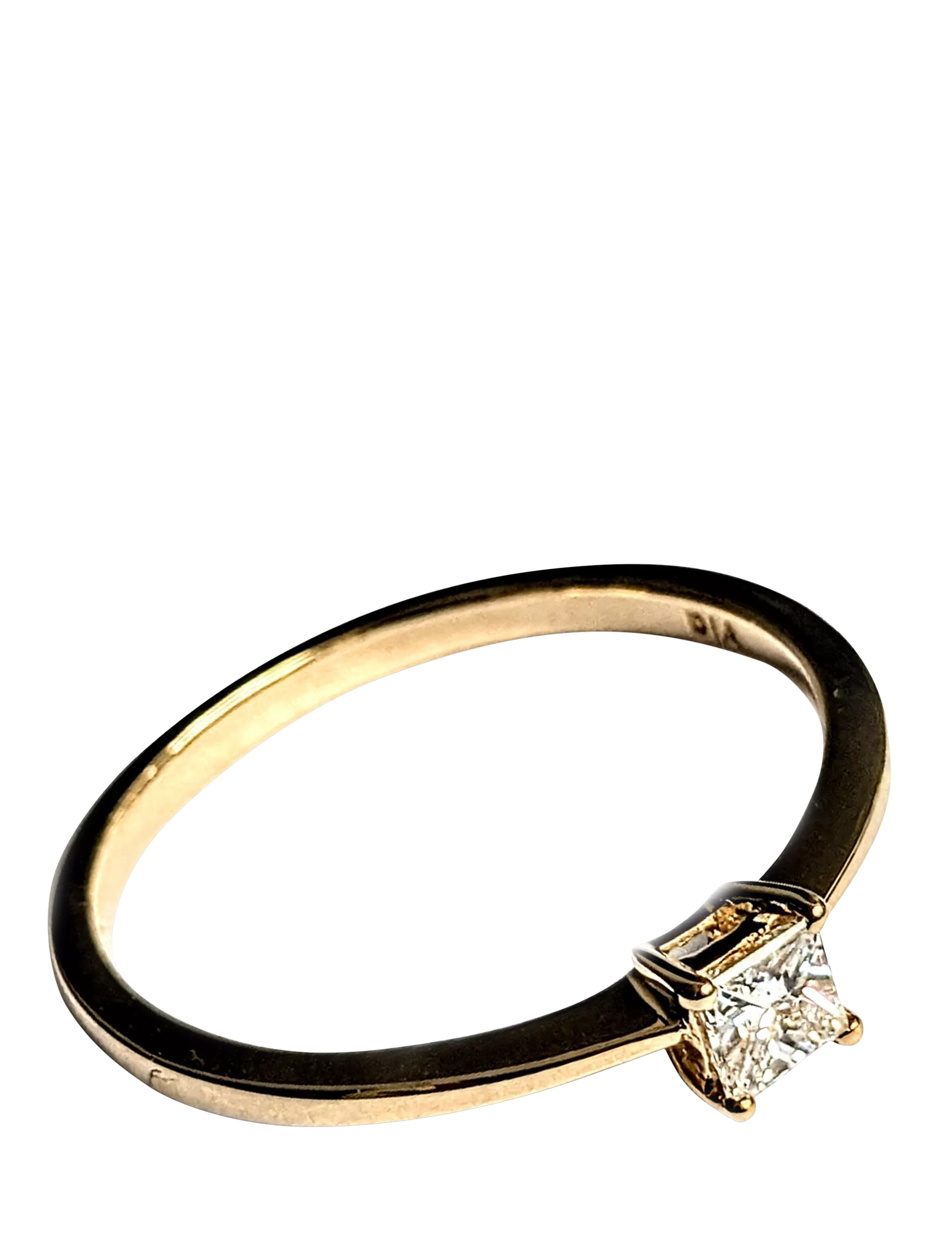 L & T Heirlooms princess cut diamond ring size R (British brand)