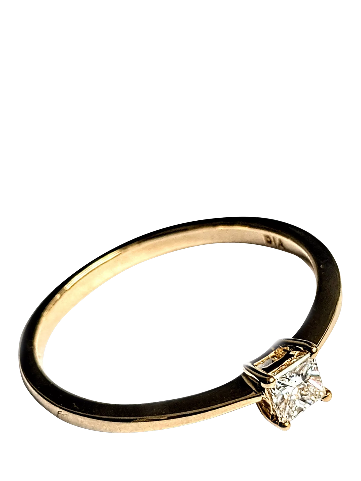 L & T Heirlooms princess cut diamond ring size R (British brand)