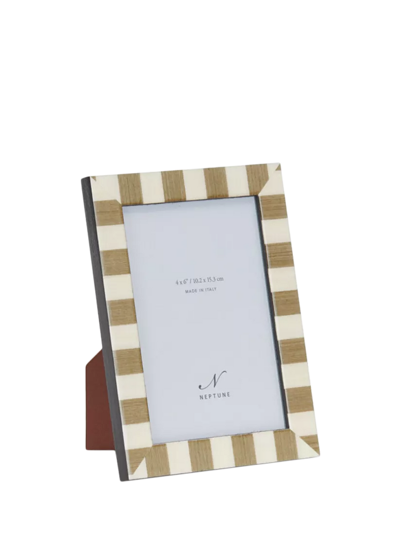 Neptune Montpellier tulip wood photo frame 4x6 inch - British product