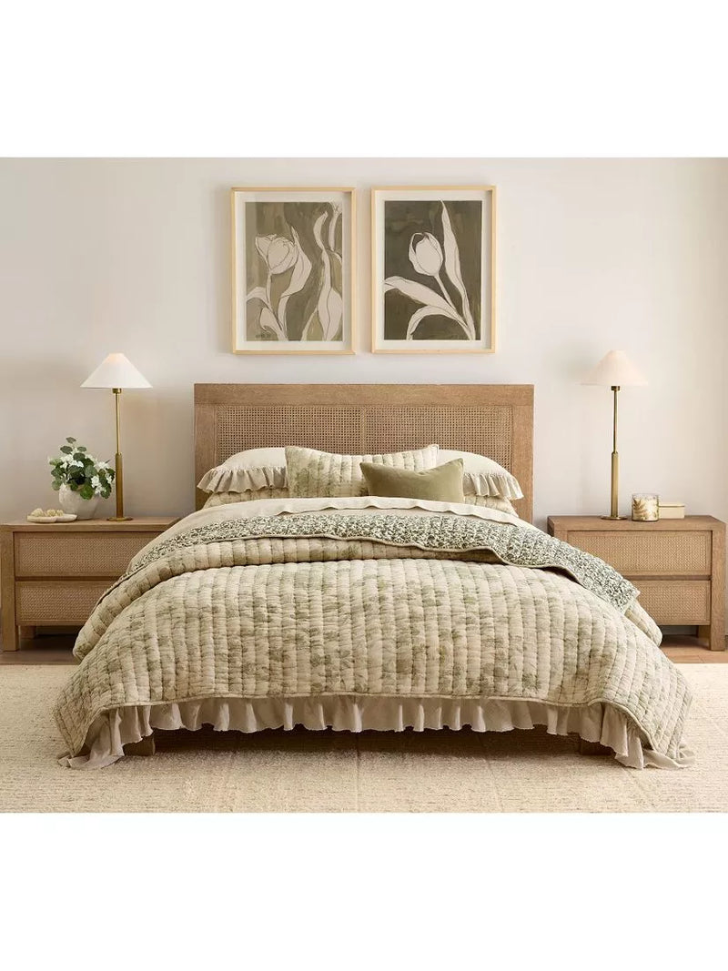Pottery Barn Floral Cloud quilted bedspread king size (British brand)