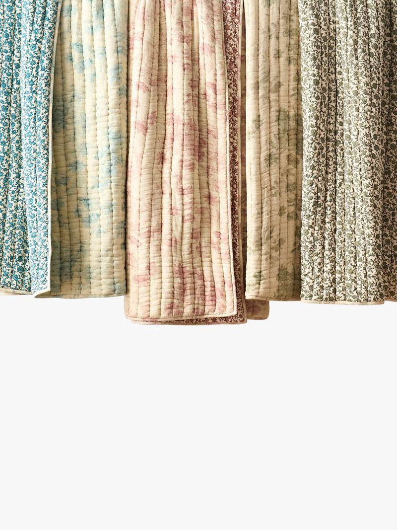 Pottery Barn Floral Cloud quilted bedspread king size (British brand)