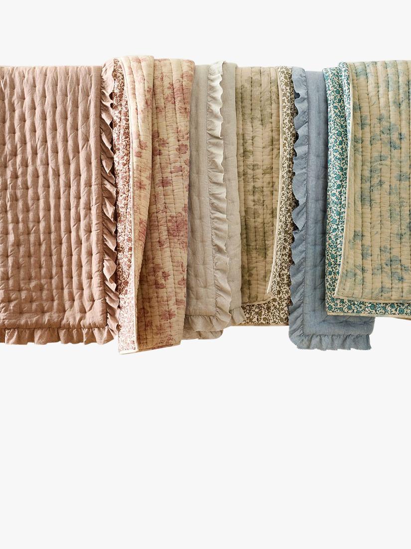 Pottery Barn Floral Cloud quilted bedspread king size (British brand)