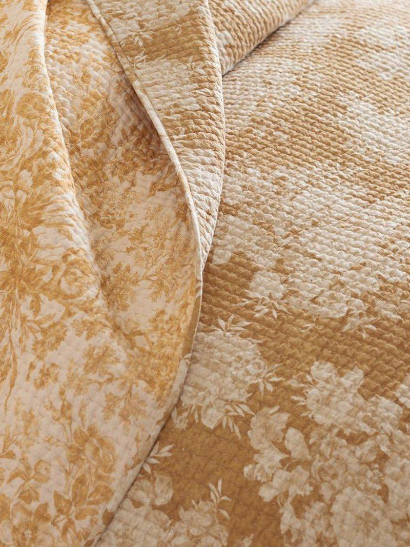 Pottery Barn Juliette Toile reversible king bedspread, UK version