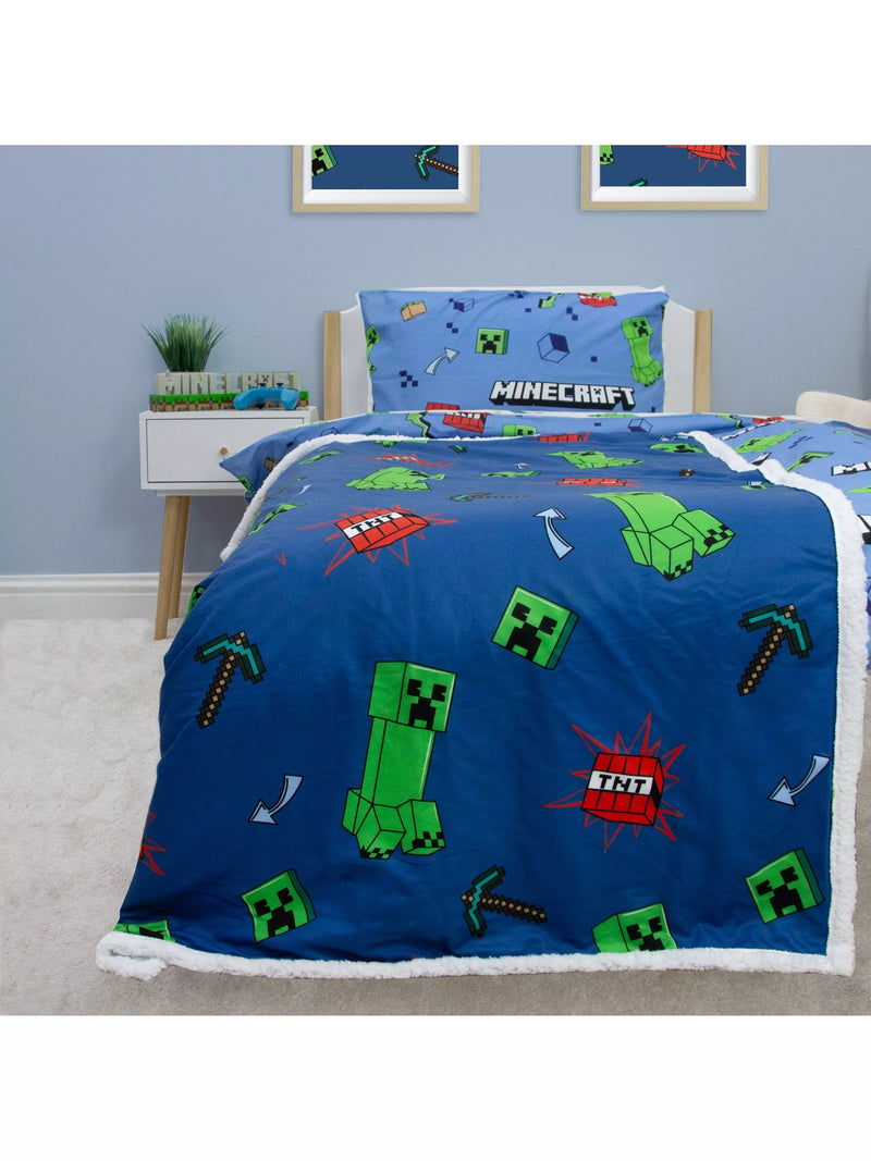 Minecraft sherpa fleece blanket (British brand)
