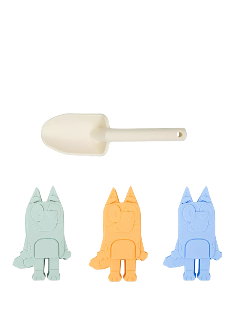 Swim Essentials Bluey silicone beach set, imported from the UK