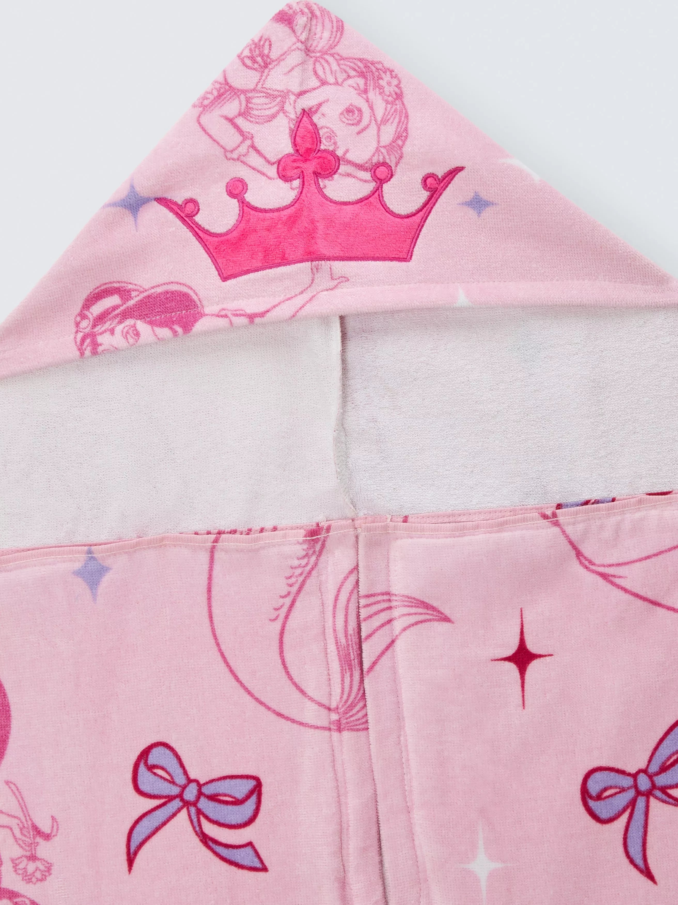 Disney Princess hooded towel with padded crown - British product