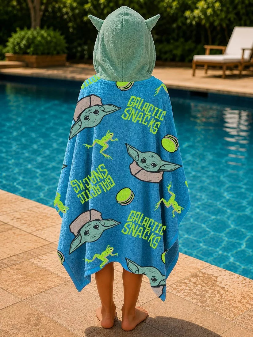 Brand Threads The Mandalorian hooded kids towel, UK version