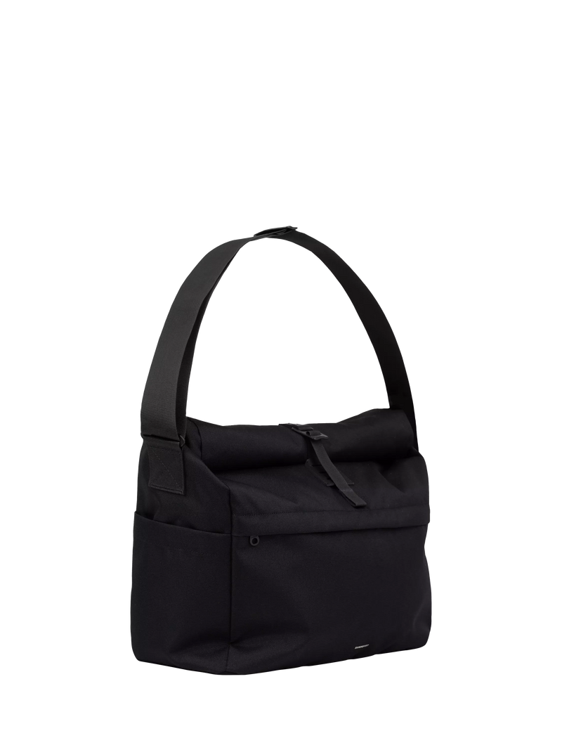 Sandqvist Icon messenger bag black (British brand)