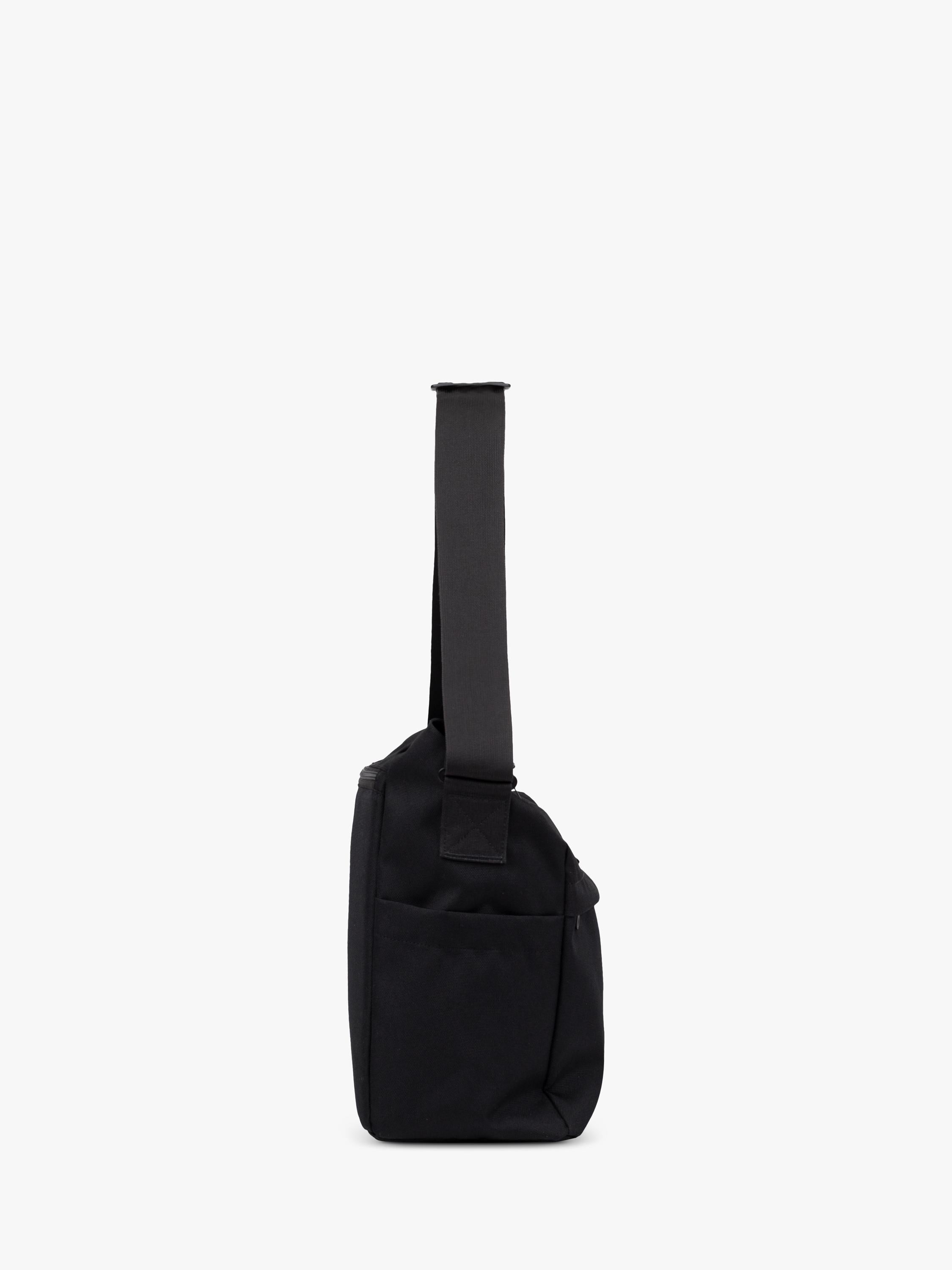 Sandqvist Icon messenger bag black (British brand)