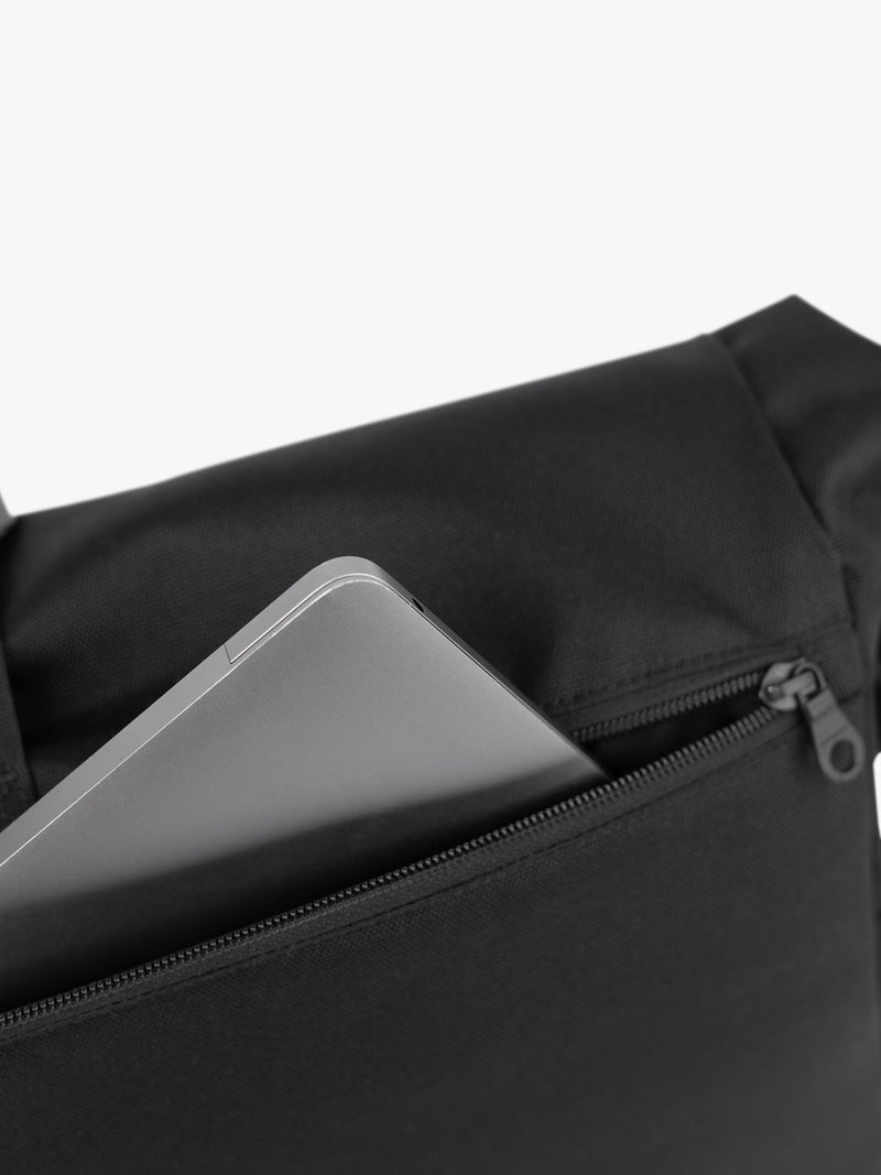 Sandqvist Icon messenger bag black (British brand)