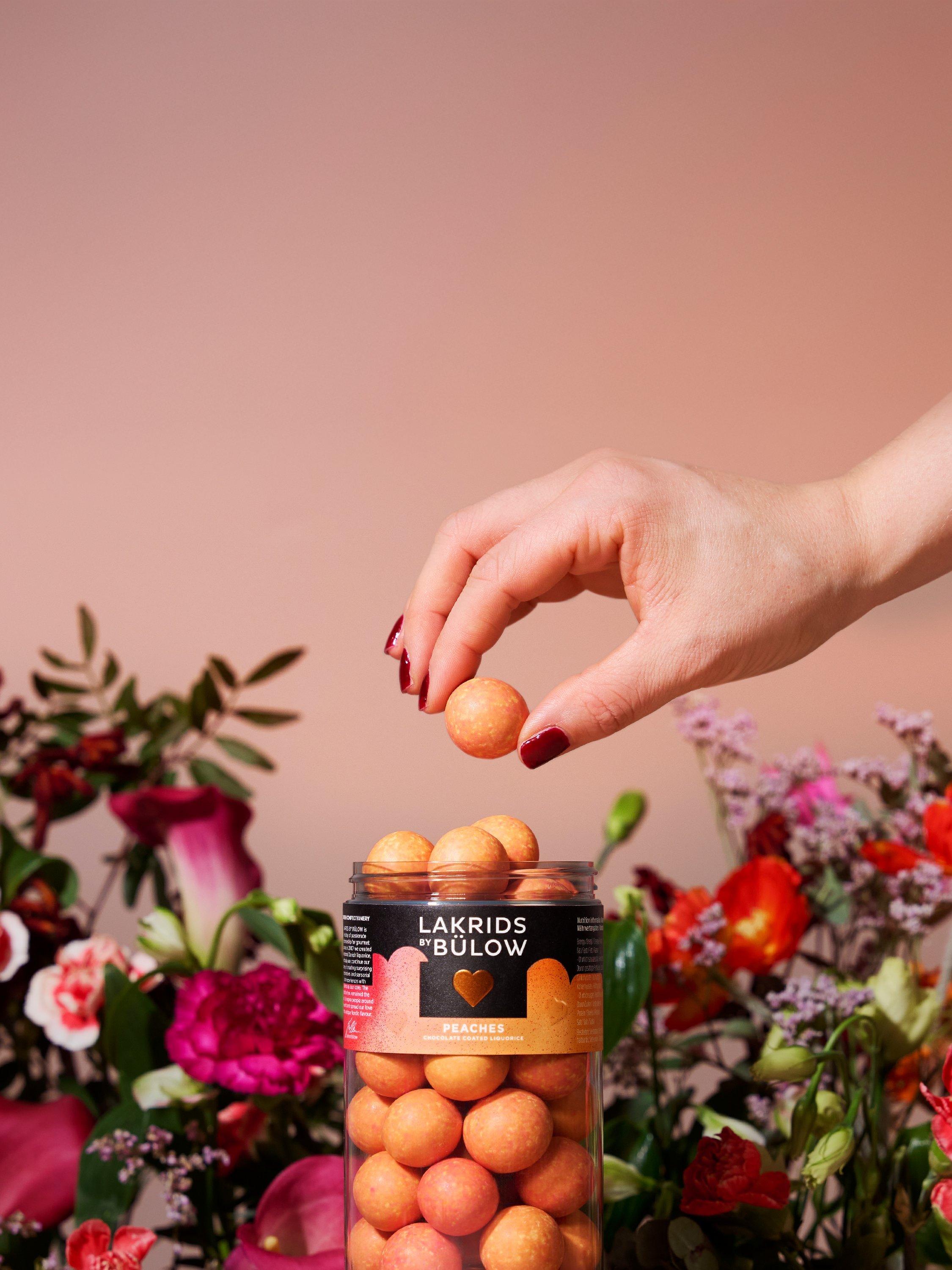 LAKRIDS BY BÜLOW chocolate coated liquorice Peaches 270g, UK version